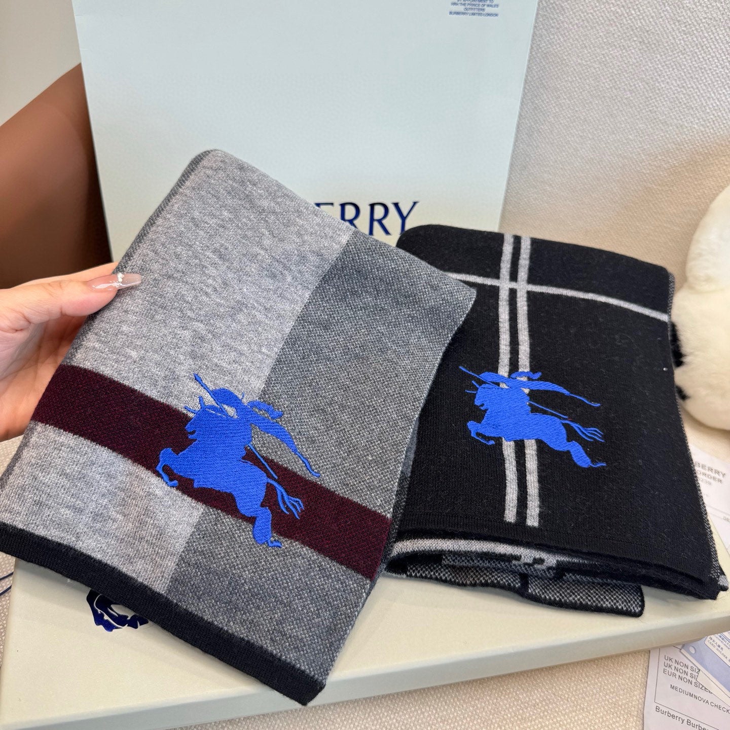 BBR Classic Embroidered Scarf 185CM Gray Black Cashmere 292807