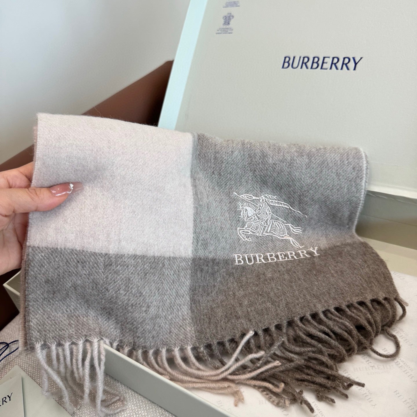 BBR Classic Embroidered Scarf 185CM Gray Brown Cashmere 292812