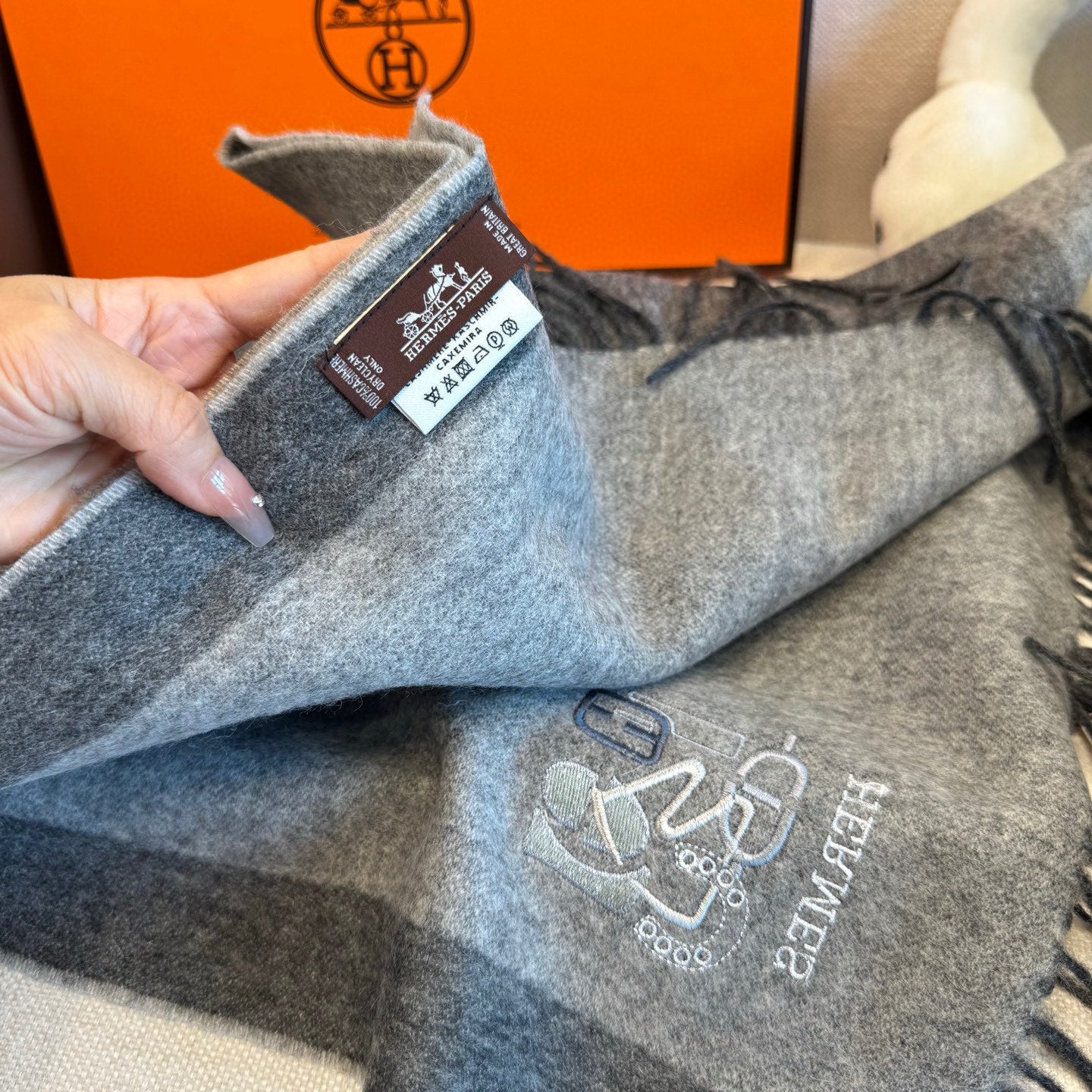 BBR Classic Embroidered Scarf 185CM Gray Cashmere 292824