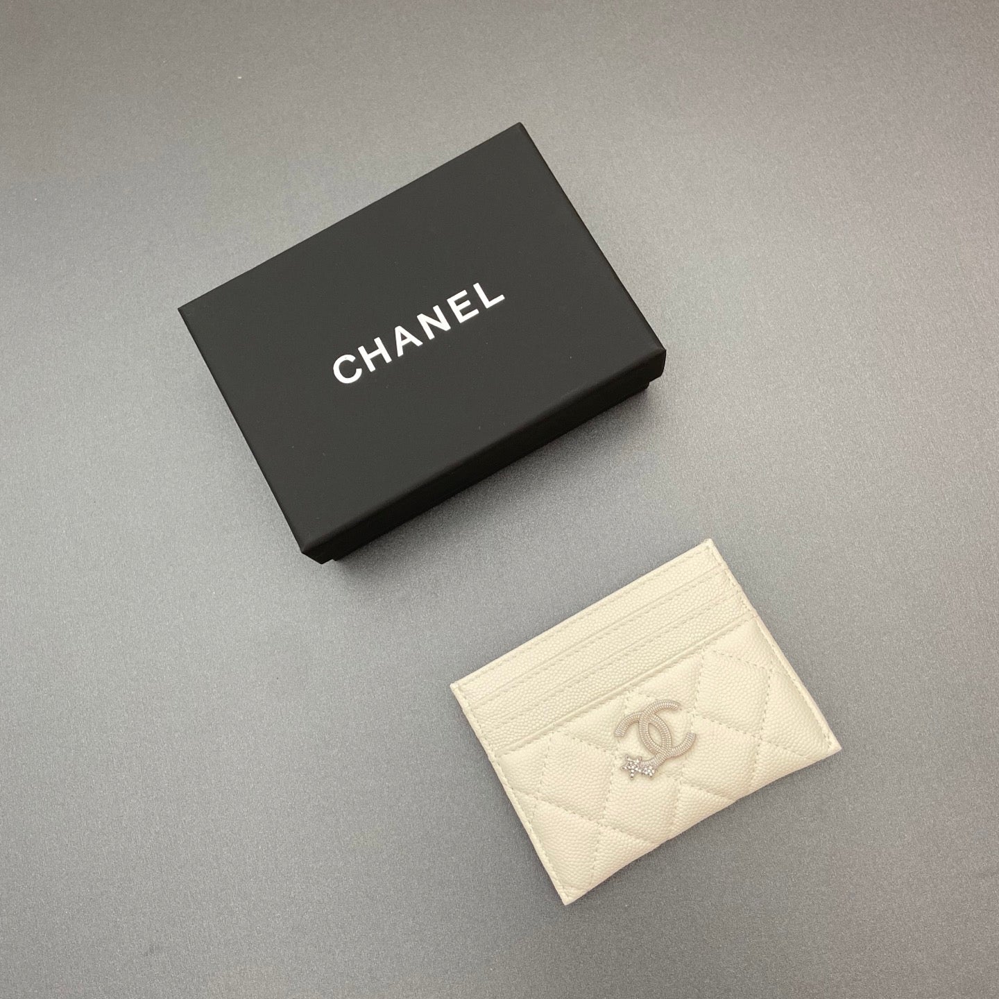 Chanel 25 Card Holder With Star Logo 11cm Grained Calfskin 325086