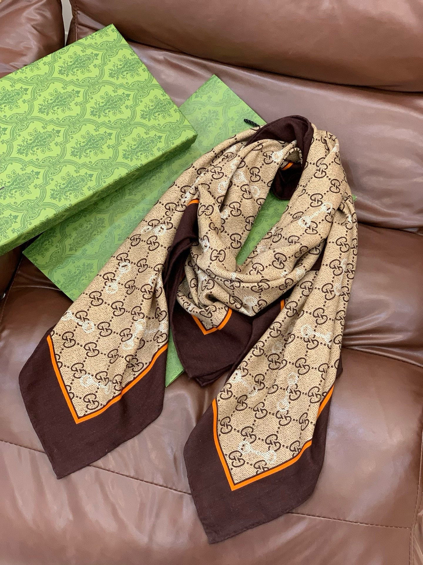 GG Classic 135CM Beige Brown Cashmere 287697