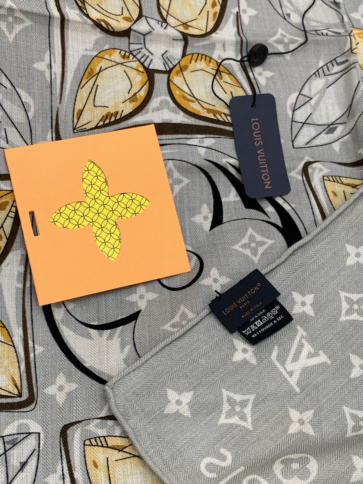 LV X TM Scarf 135CM Gray Cashmere 293193