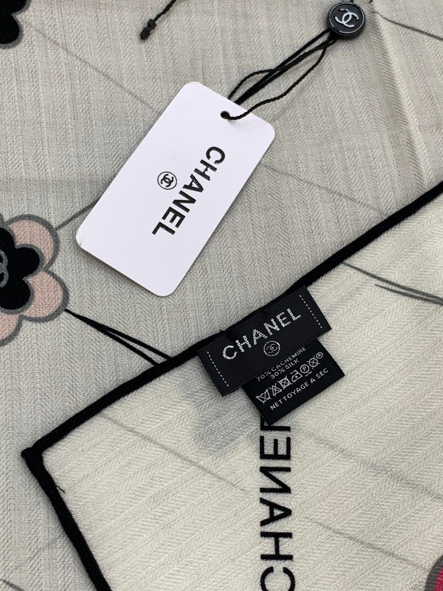 CC 25 Scarf 140cm White Pink Cashmere 293176