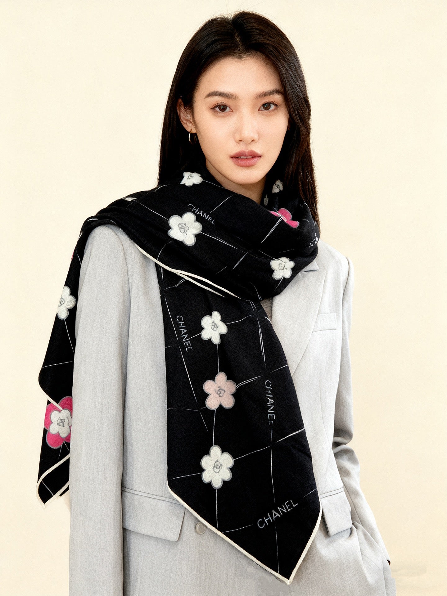 CC 25 Scarf 140cm Black Pink White Cashmere 293175