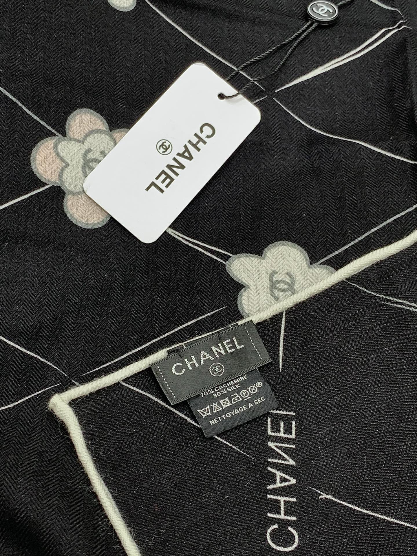 CC 25 Scarf 140cm Black Pink White Cashmere 293175