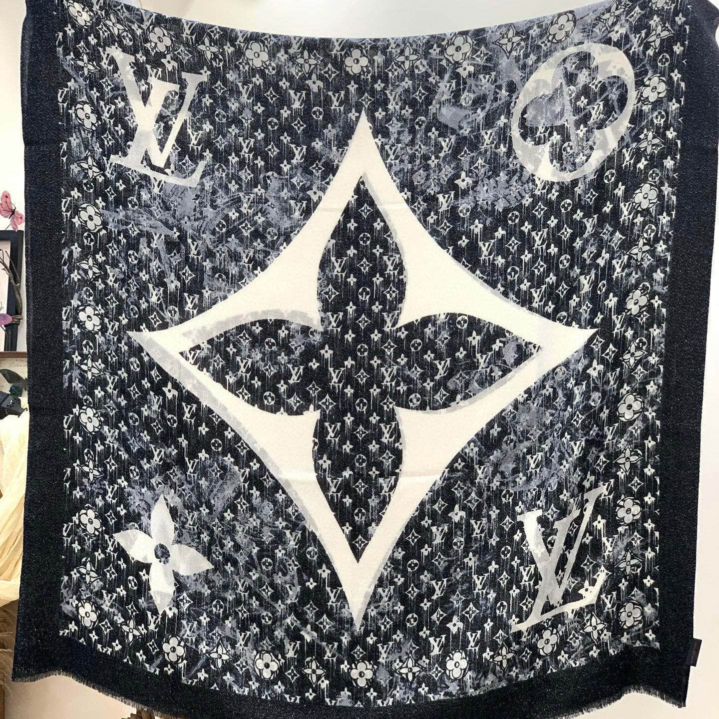 LV 25ss Scarf 200CM Black Cashmere 293141