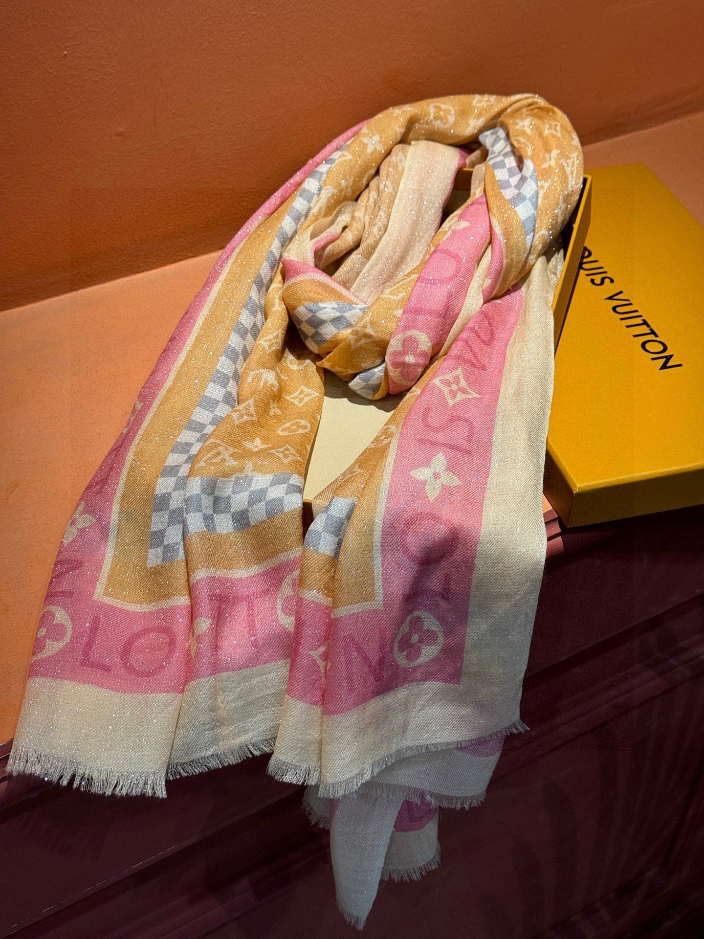 LV 25ss Scarf 200CM Yellow Pink Cashmere 293151