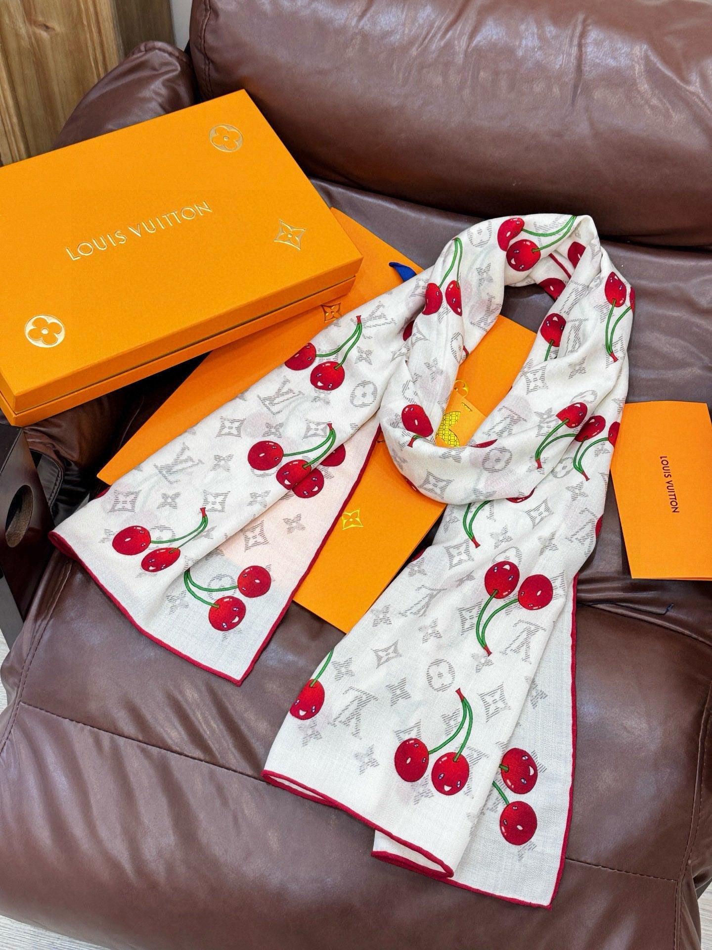 LV X TM Monogram Scarf 180CM White Red Cashmere 293168