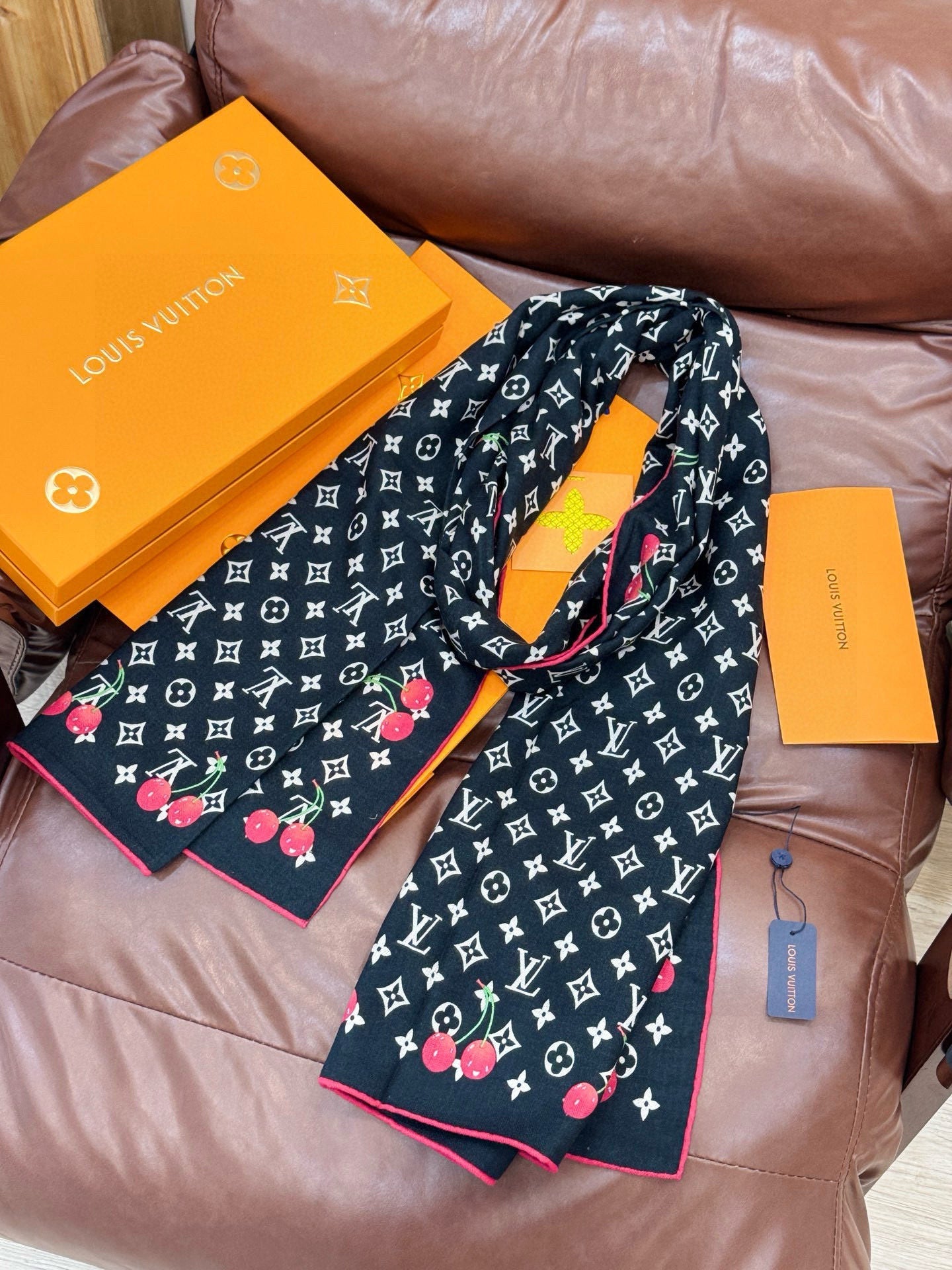 LV X TM Monogram Scarf 180CM Black Red Cashmere 293170