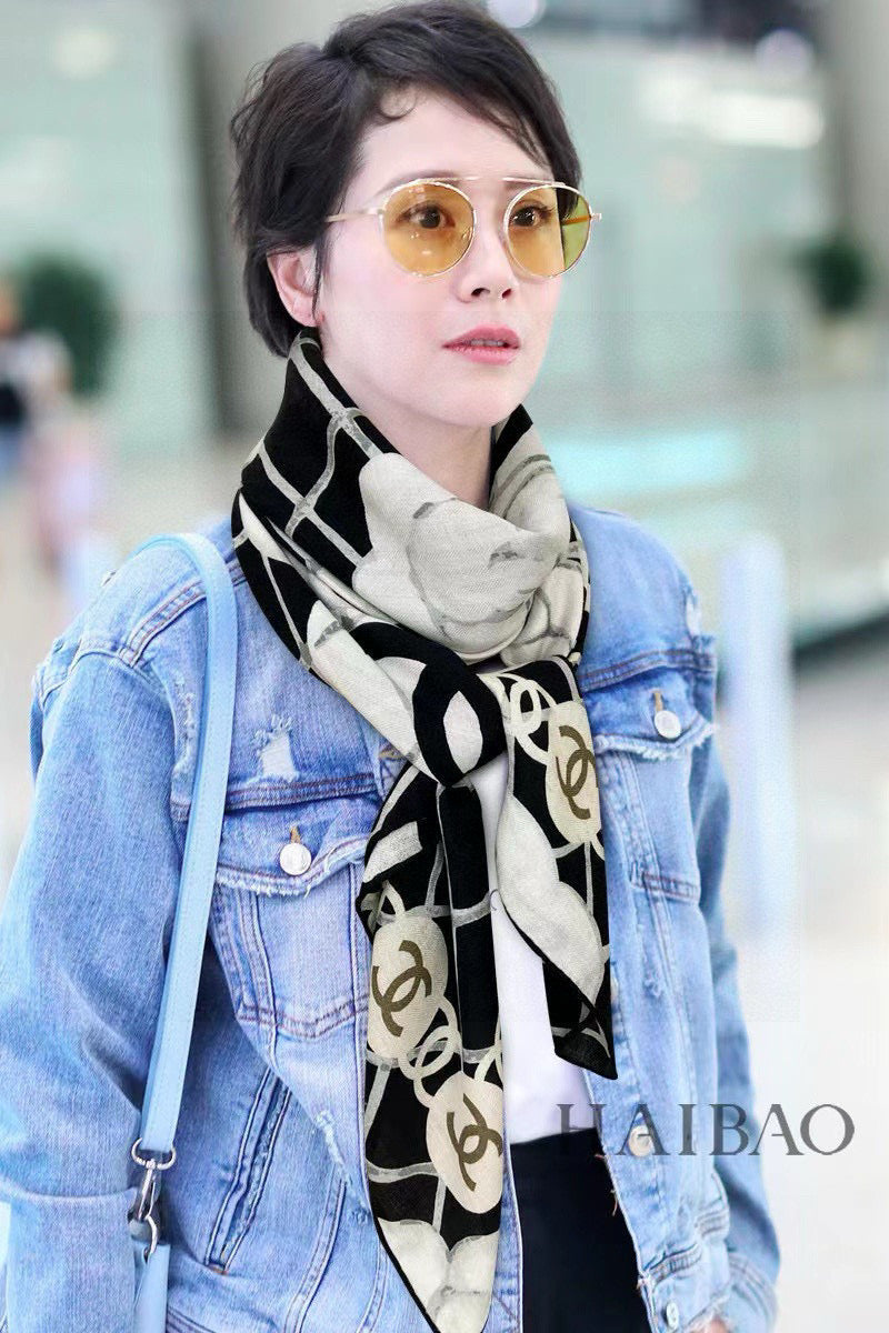 CC 25 Scarf 140cm Black White Cashmere 293217