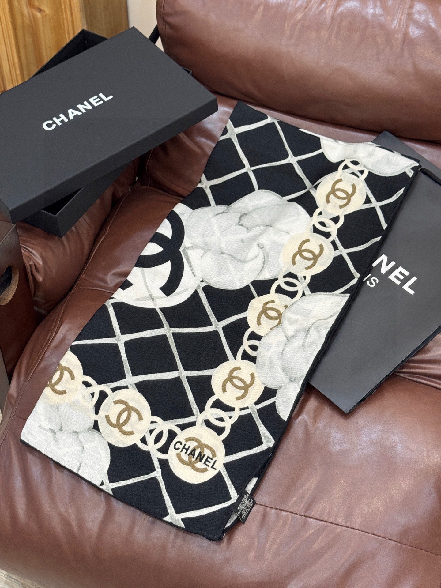 CC 25 Scarf 140cm Black White Cashmere 293217