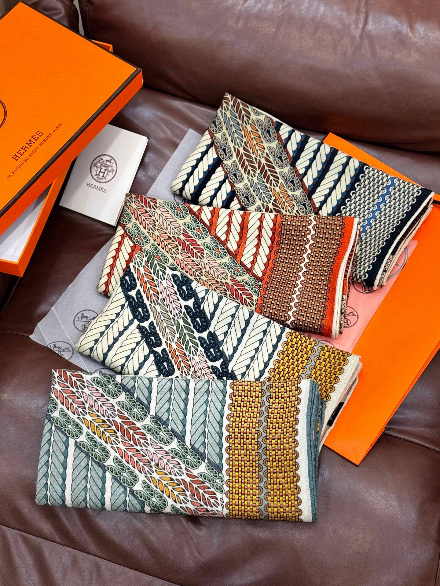 HM Dressage Tressage 140 CM  Yellow Green Colorful Cashmere And Silk 293222