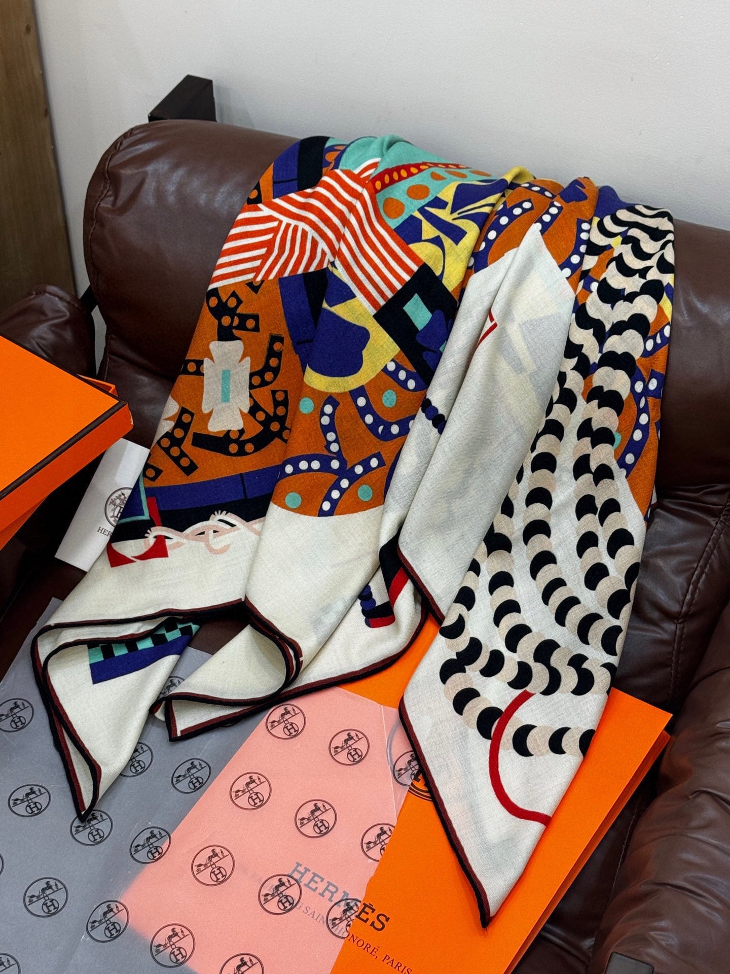 HM Dressage Tressage 140 CM White Blue Colorful Cashmere And Silk 293230