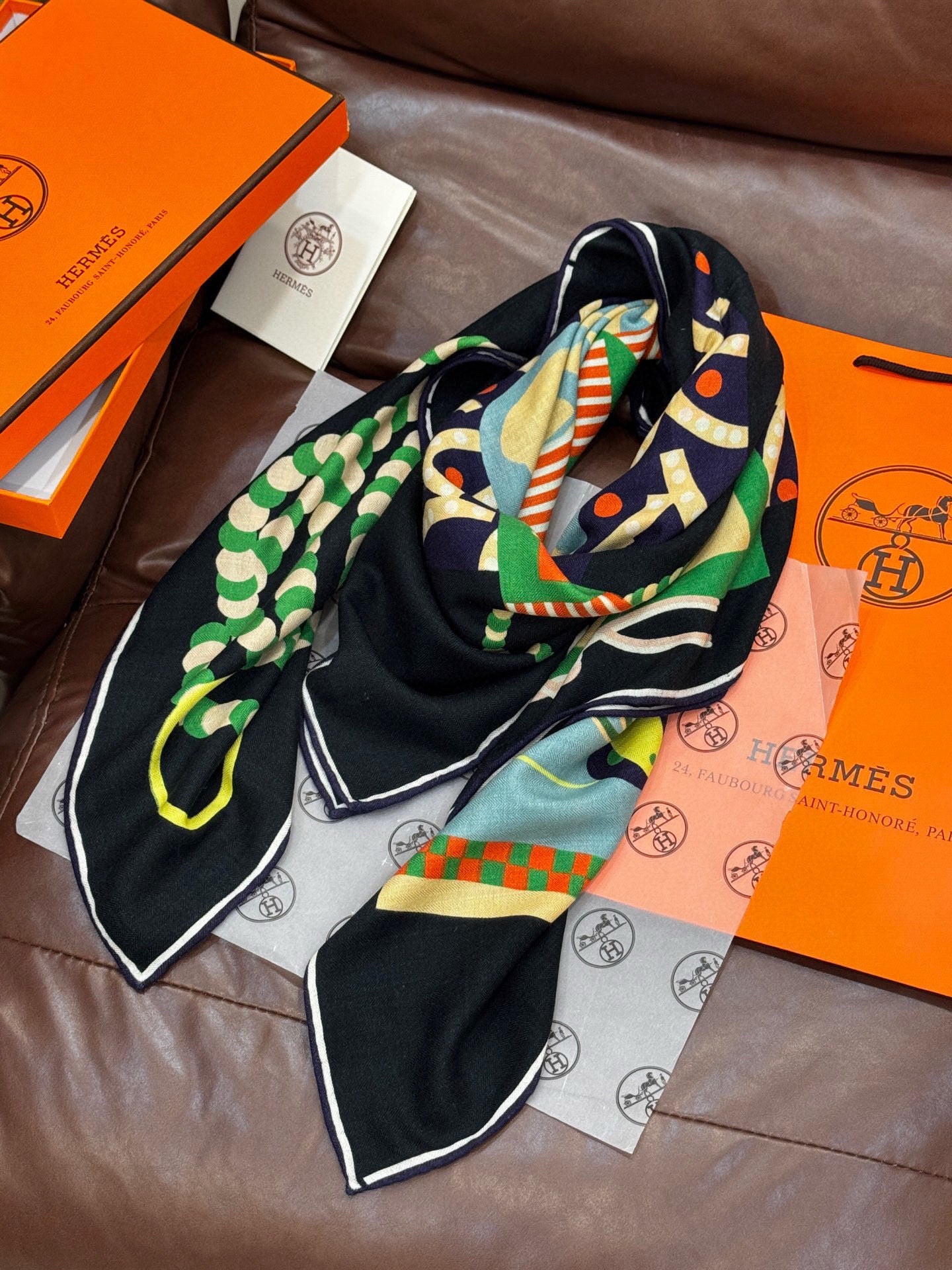 HM Dressage Tressage 140 CM Black Green Colorful Cashmere And Silk 293231