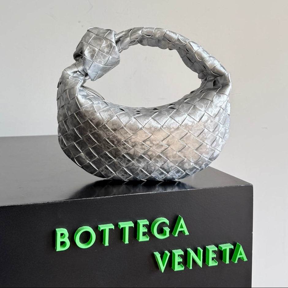 Bottega Veneta 2026 Jodie Bag 23cm Silver Lambskin 137034