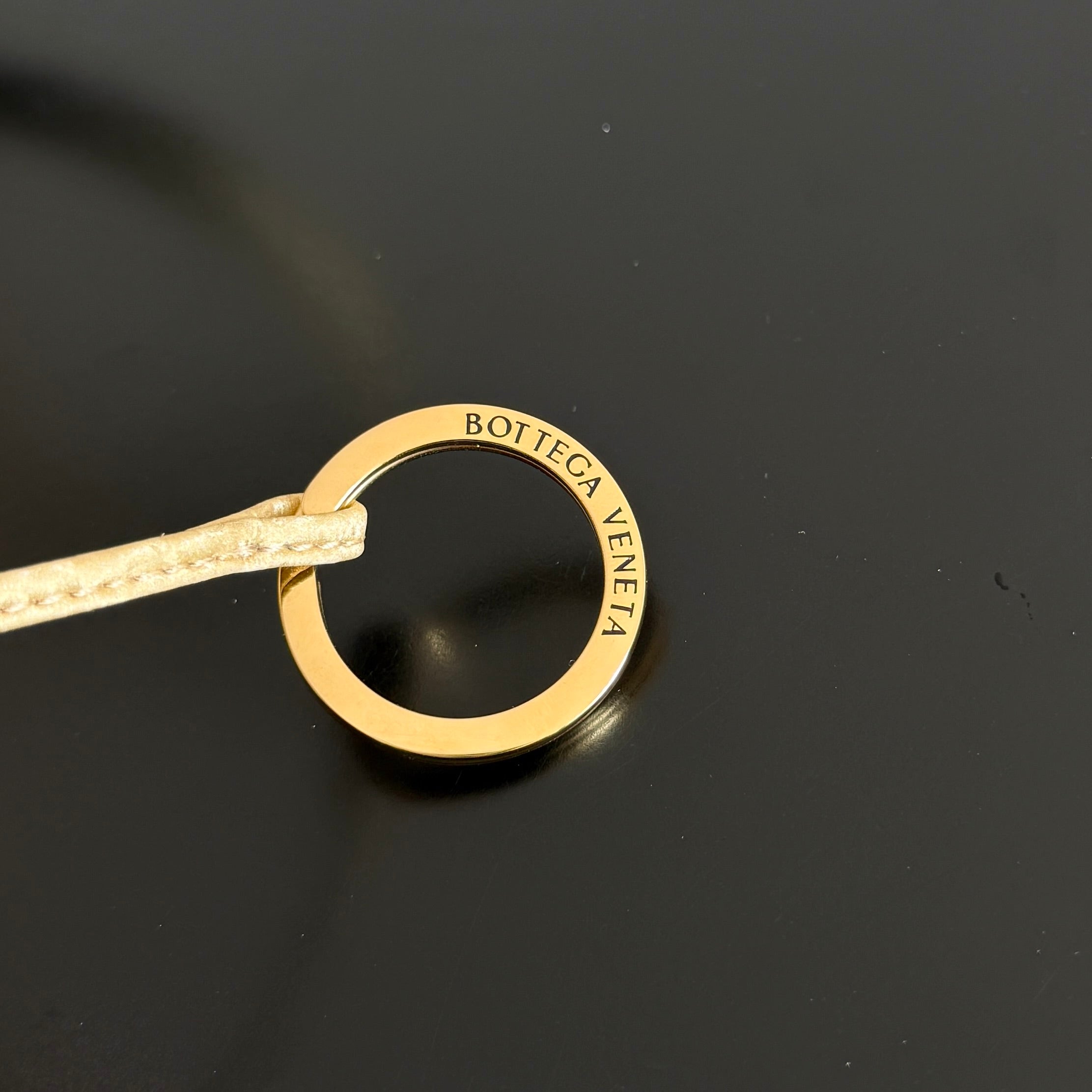 Bottega Veneta 2026 Loop Bag 21cm Gold Intrecciato Woven Leather 137120