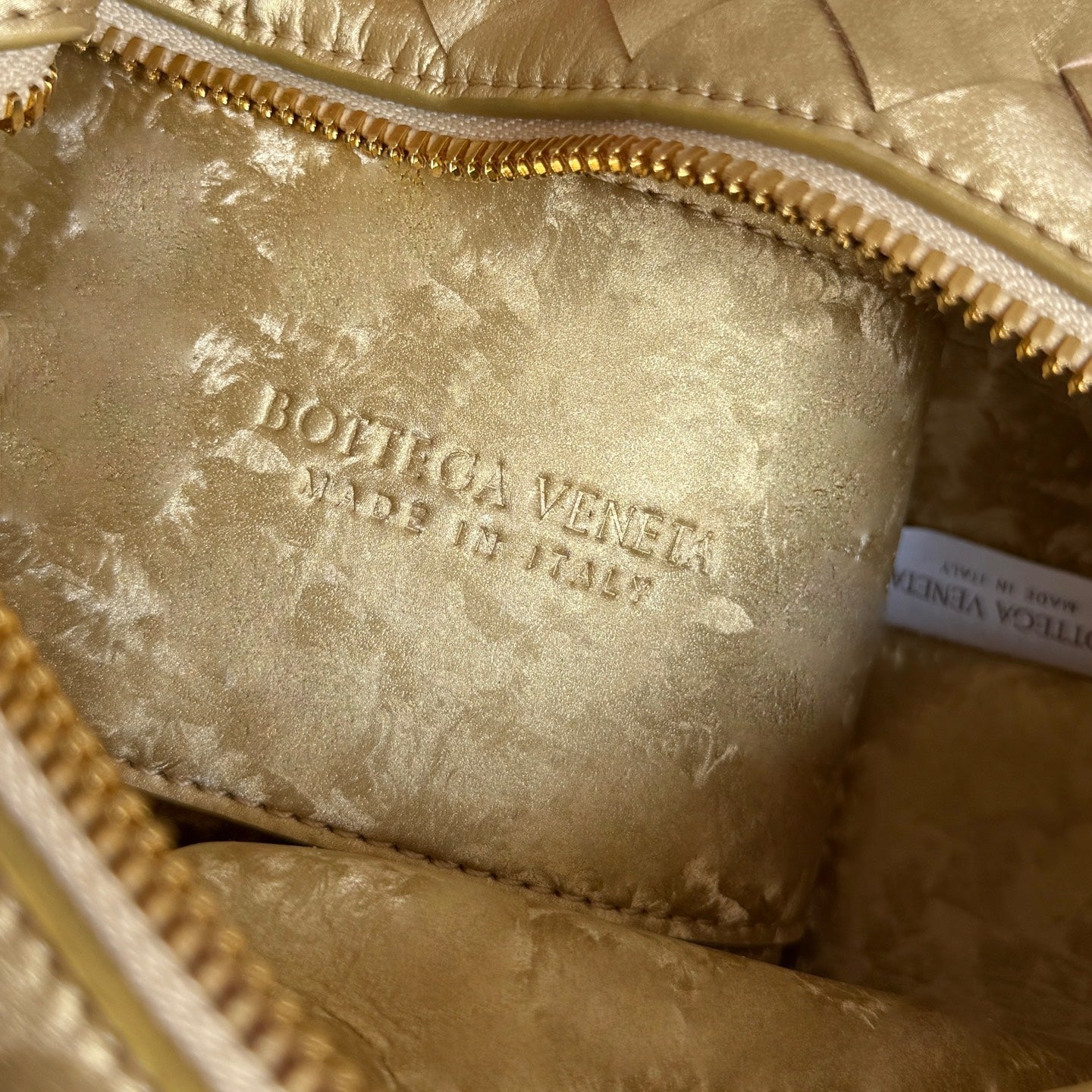 Bottega Veneta 2026 Loop Bag 21cm Gold Intrecciato Woven Leather 137120