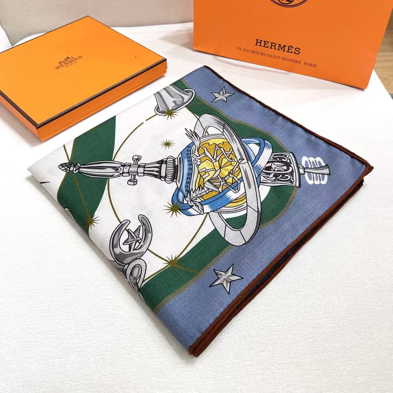 HM  Creative Origins Scarf 135CM Blue White Cashmere Silk 969435