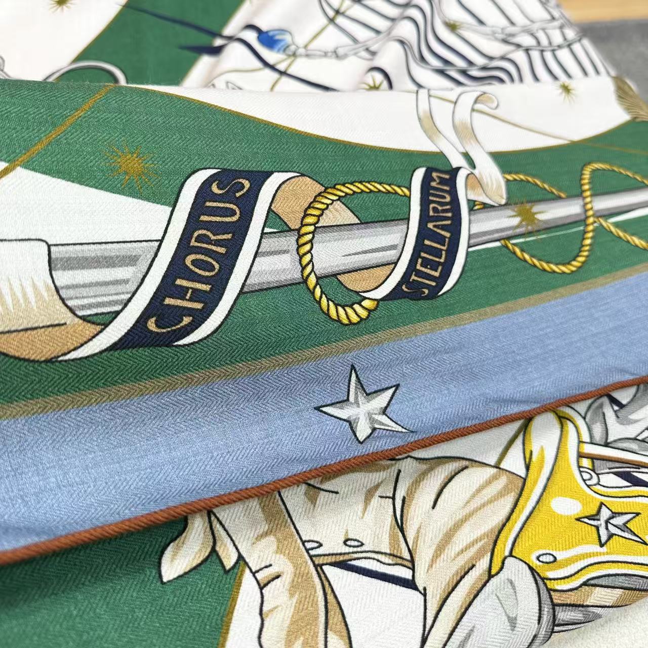 HM  Creative Origins Scarf 135CM Blue White Cashmere Silk 969435