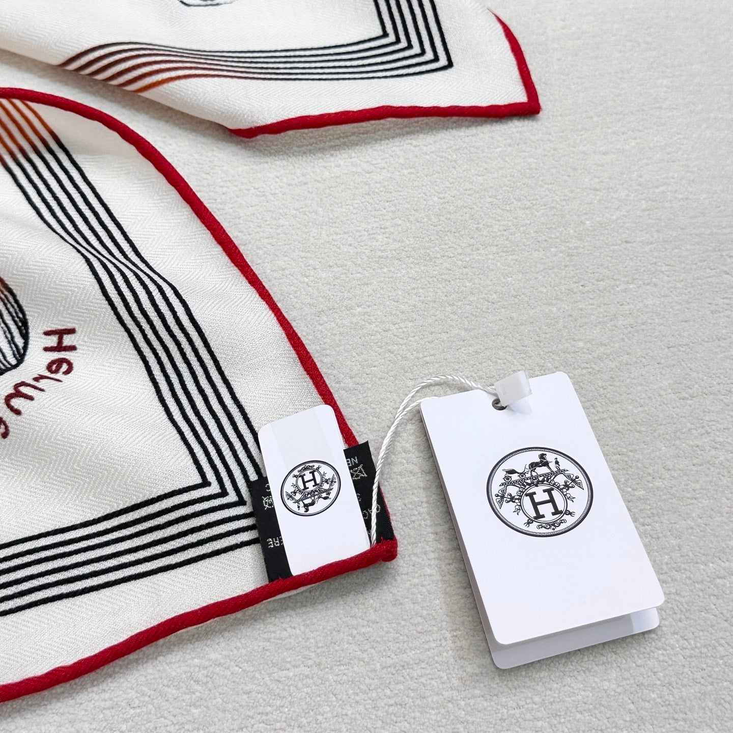 HM Reversible Shawl Scarf 135CM White Deep Red Cashmere Silk 969421