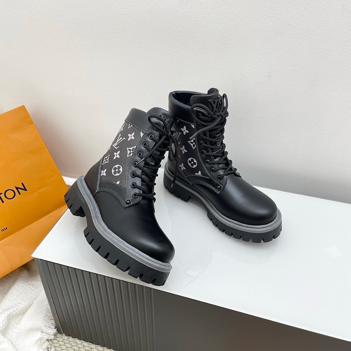 LV 25  Ankle Boots Black Monogram Cowhide 576224