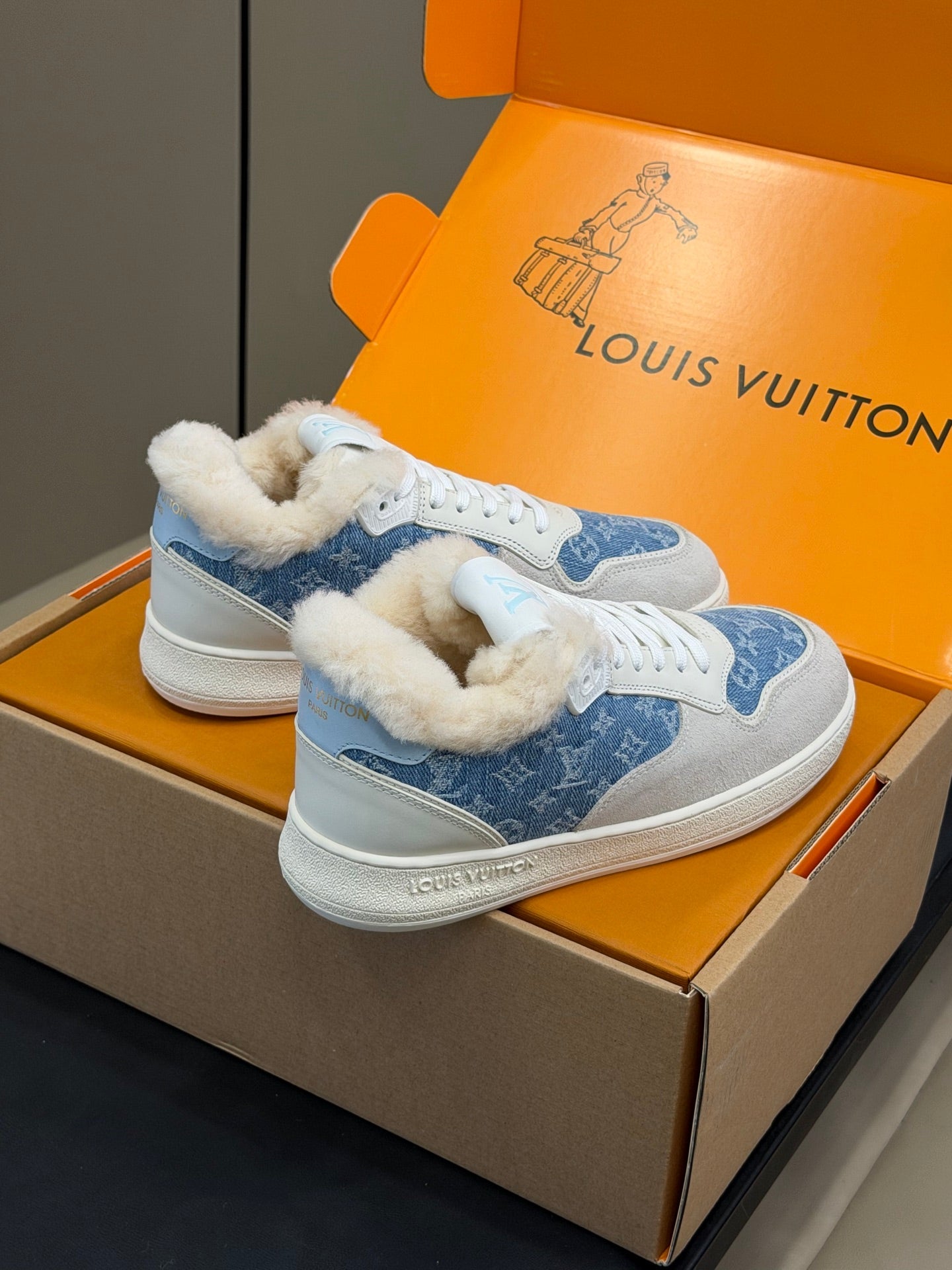 LV 25 Classic Sneakers Light Gray Blue Denim Suede 576946