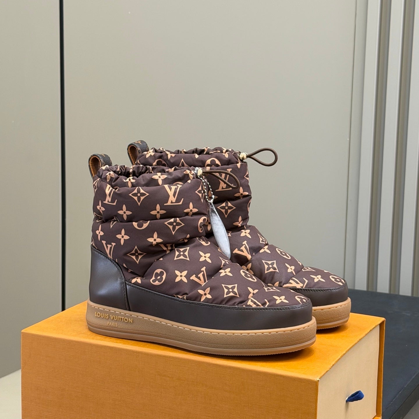 LV 25 Snow Boots Brown Leather Canvas 576938