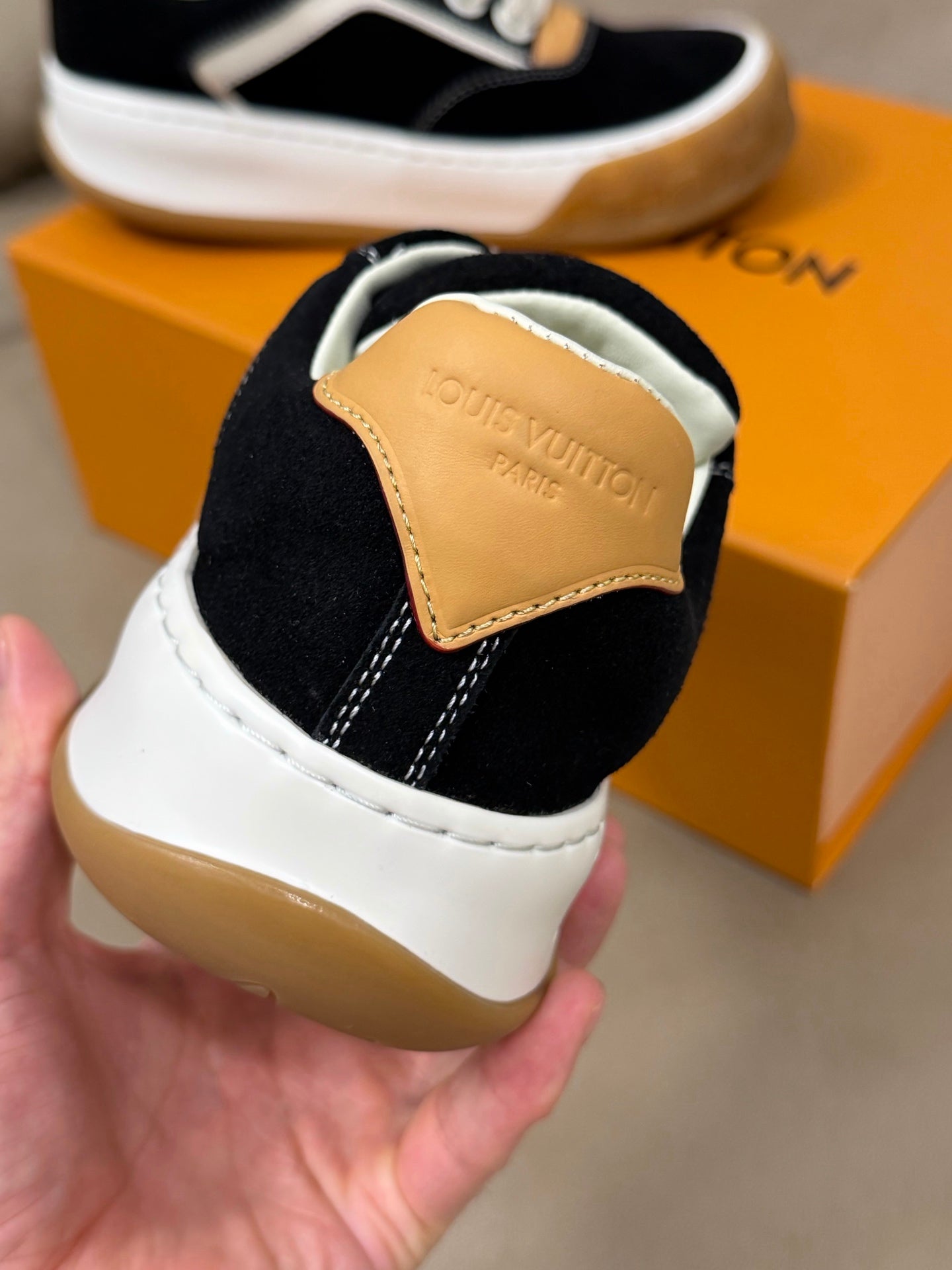 LV 25 Oversized Sneakers Black Suede 576954