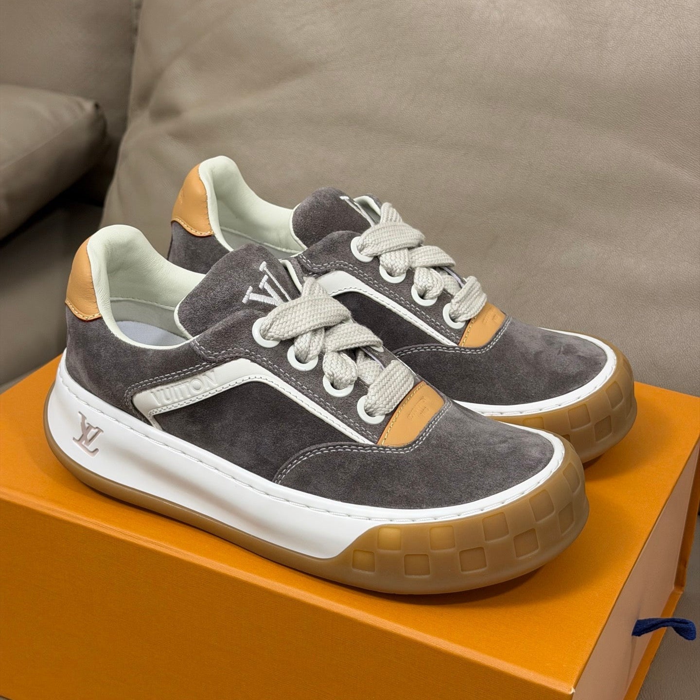 LV 25 Oversized Sneakers Gray Suede 576956