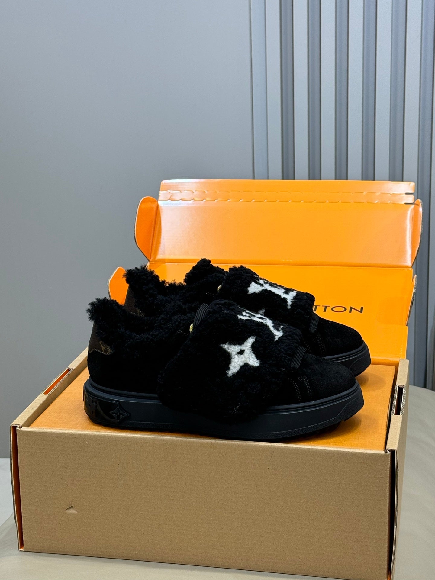 LV 25 Velcro Furry Sneakers Black Suede Wool 576952