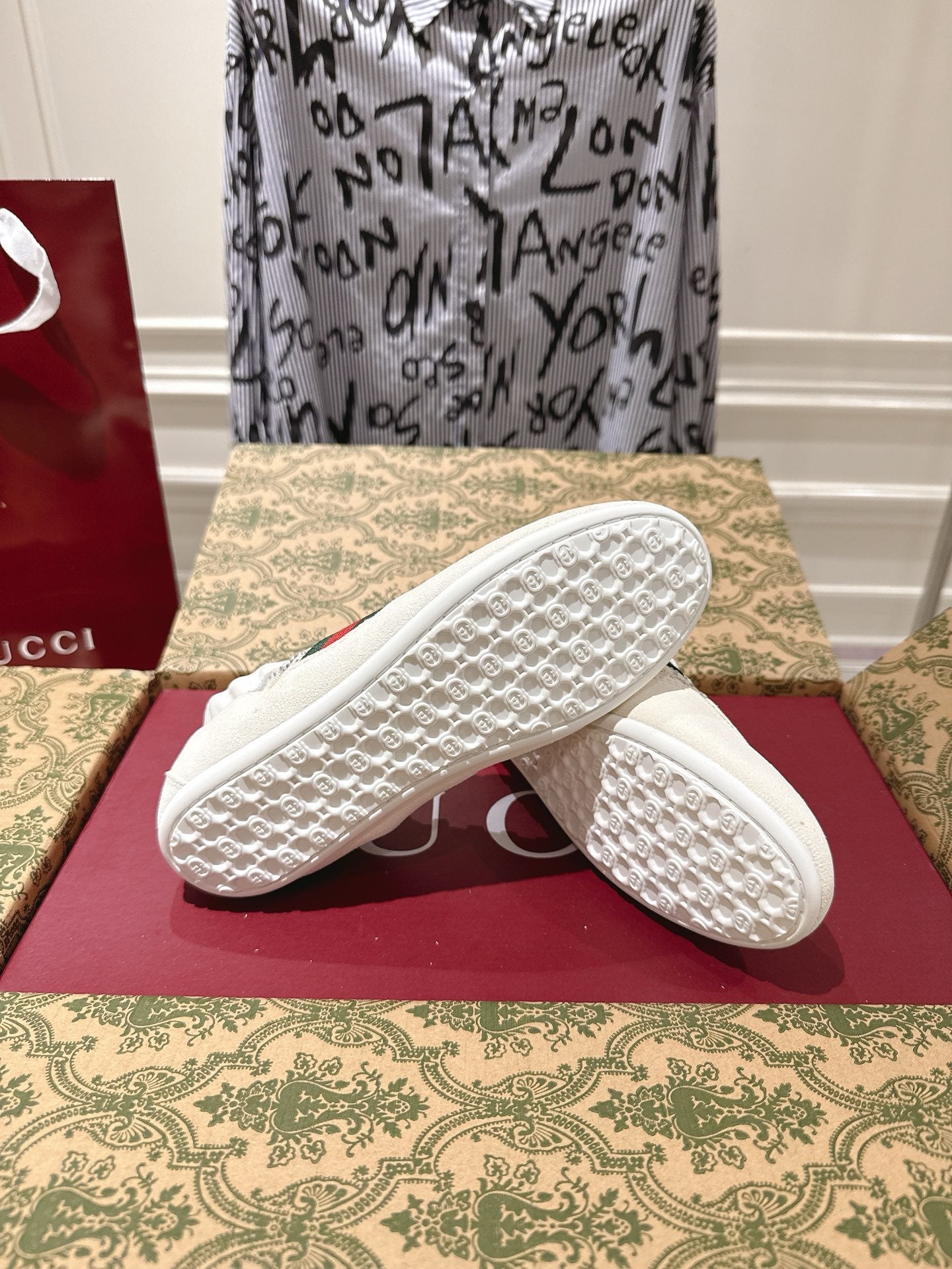 Gucci 2025 Shift GG Crystal Sneaker Off-white Suede Fabric