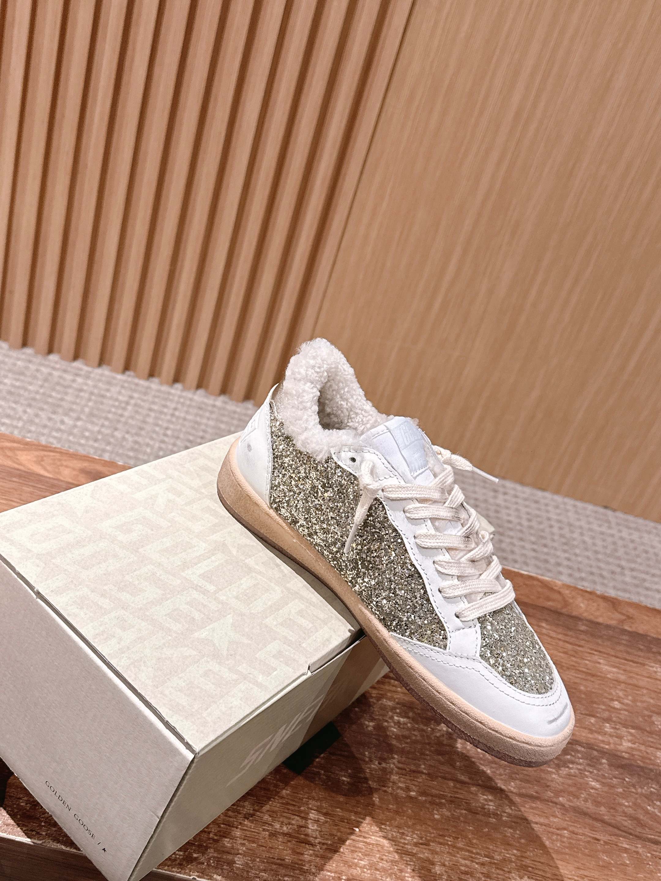 Golden Goose 2025 Wool-Lined Dirty Sneaker White mix Gold Cowhide 444260
