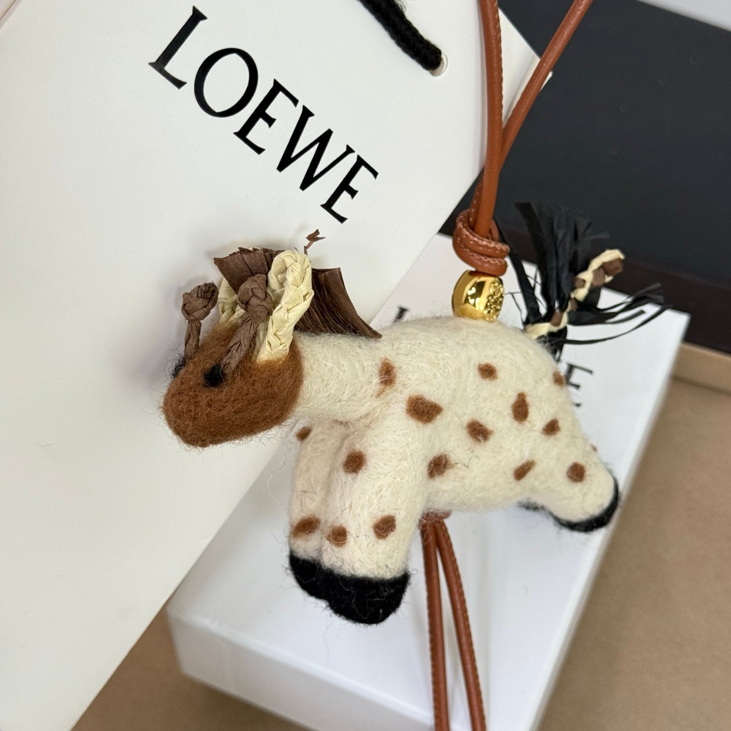 Loewe x Paula's Ibiza Giraffe Bag Charm Brown And Off-white Raffia Leather