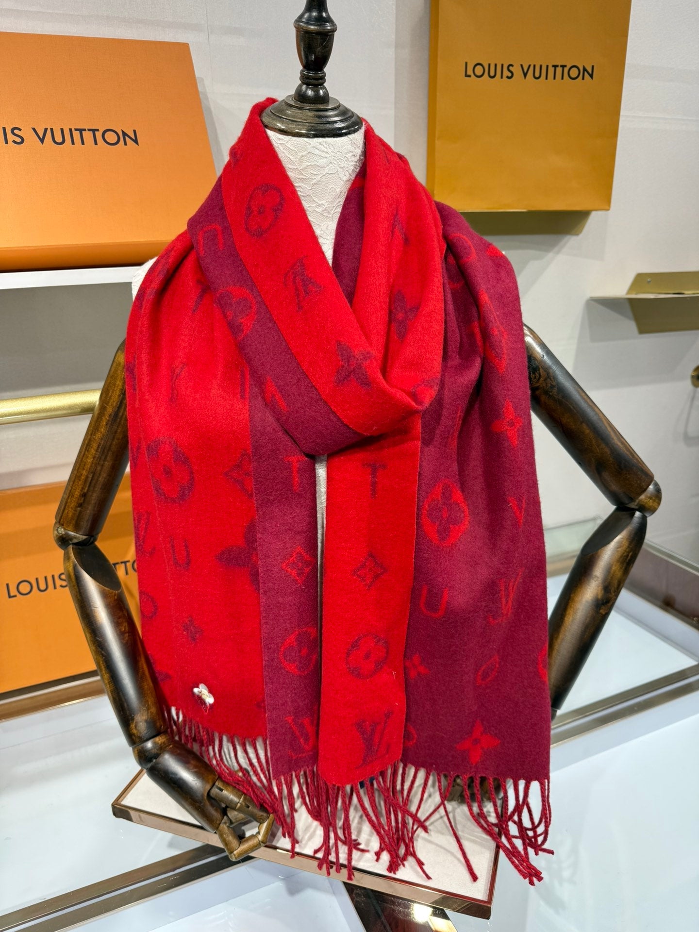 LV Reykjavik Monogram Scarf 220cm Red Cashmere 969395