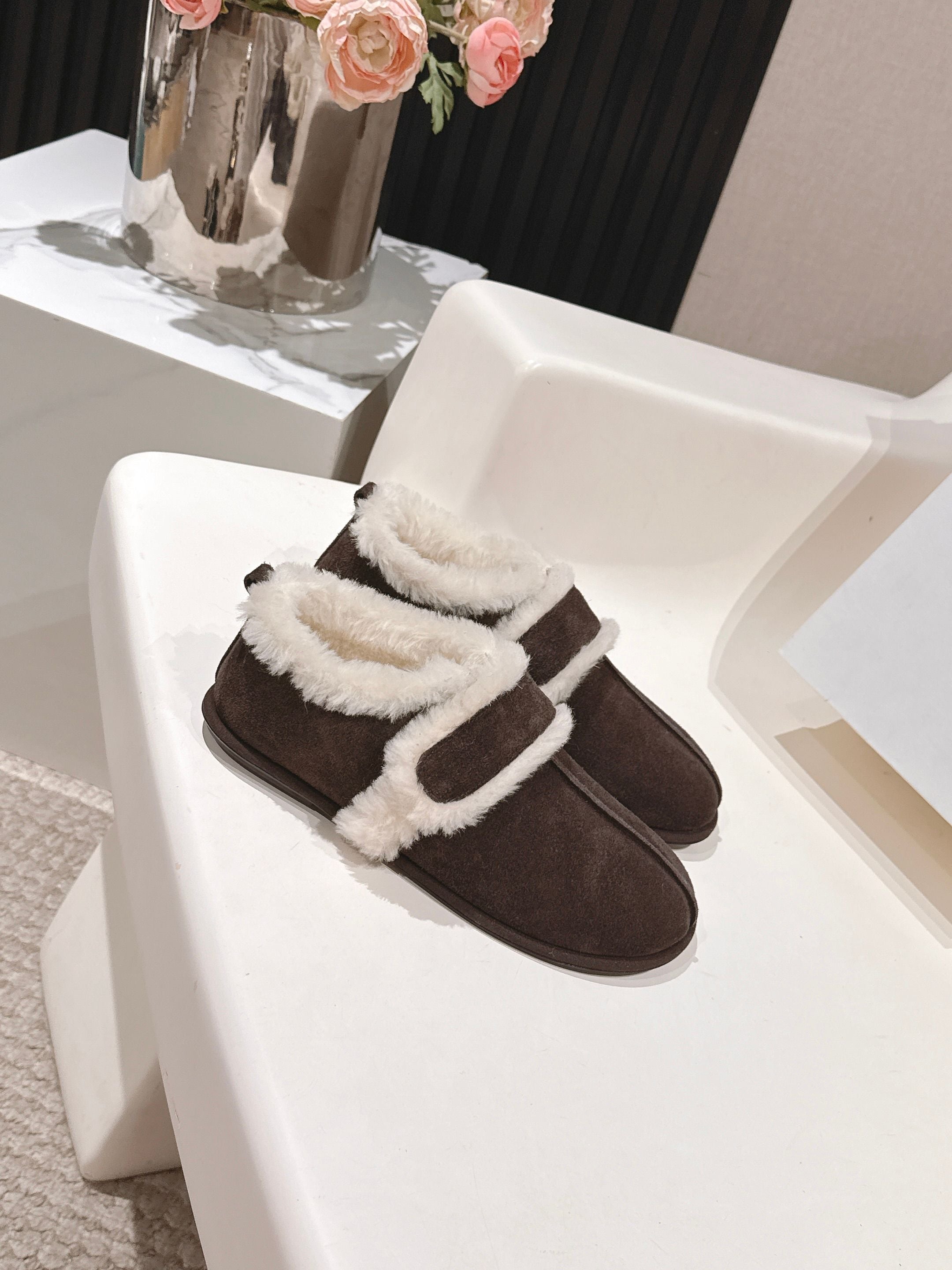 The Row 2025 Furry Shoe Dark Brown White Suede Wool 560591