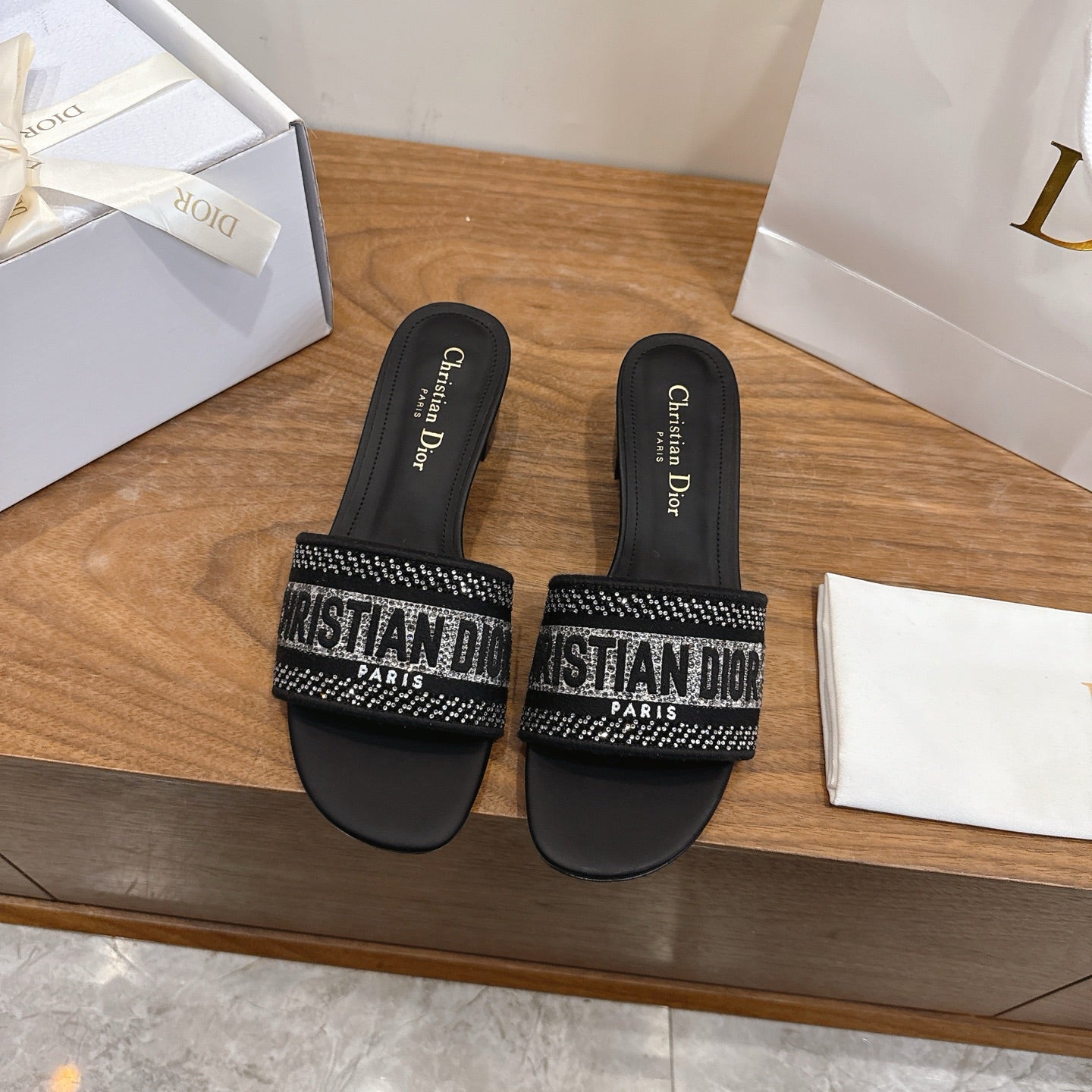 CD 26s Embroidered Sandals Black Canvas Leather 685617