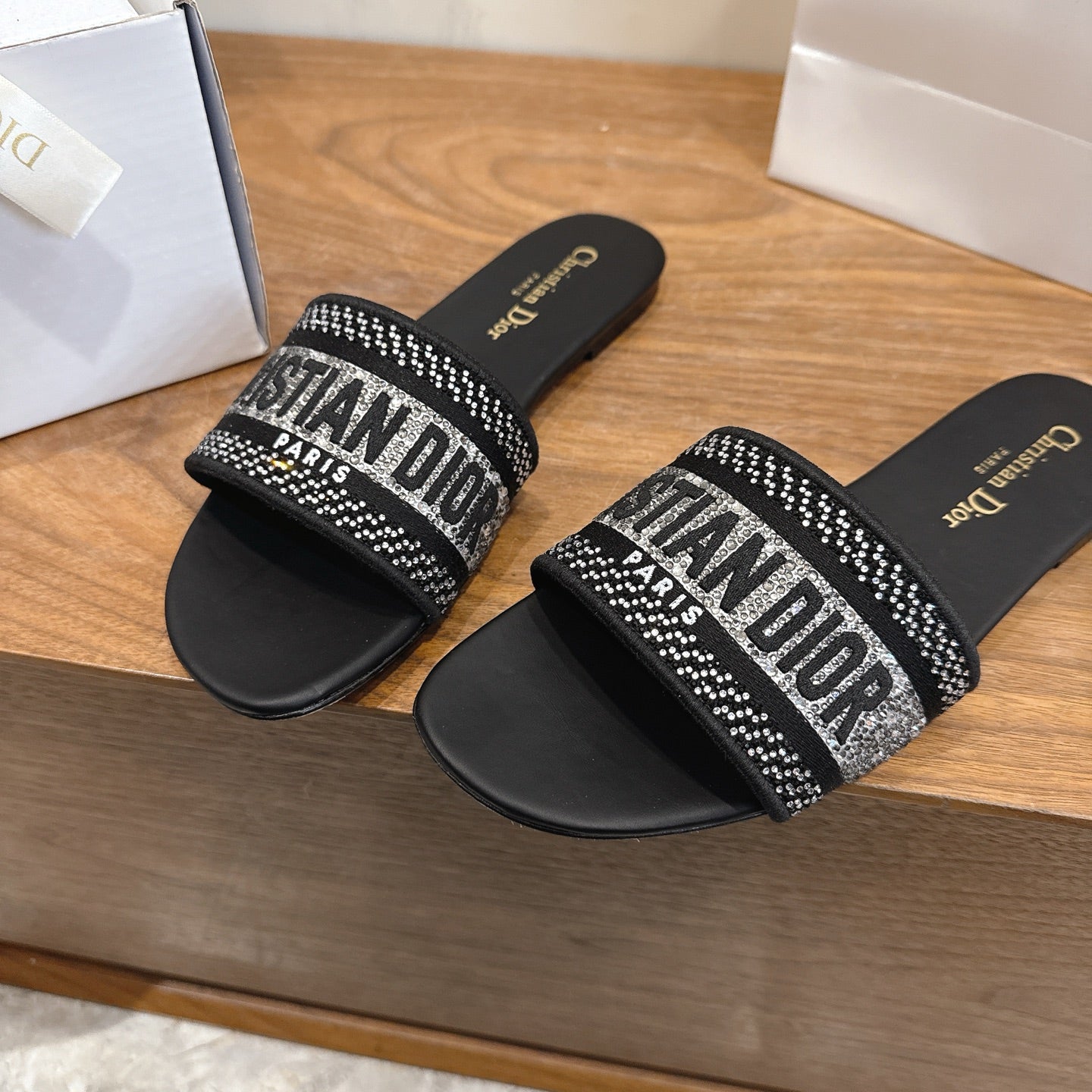 CD 26s Embroidered Sandals Black Canvas Leather 685617