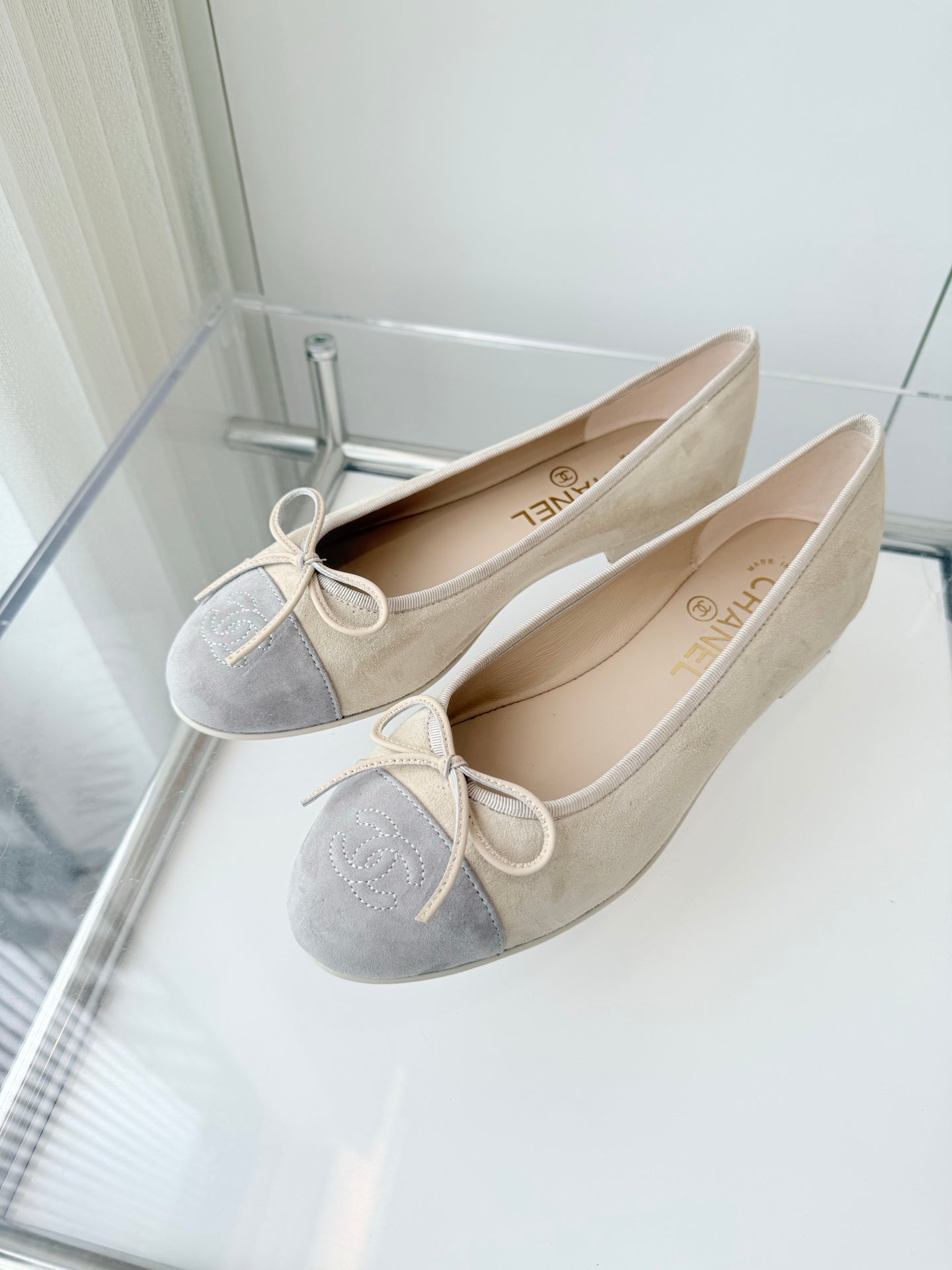CC Ballet Flat Beige Suede 238765