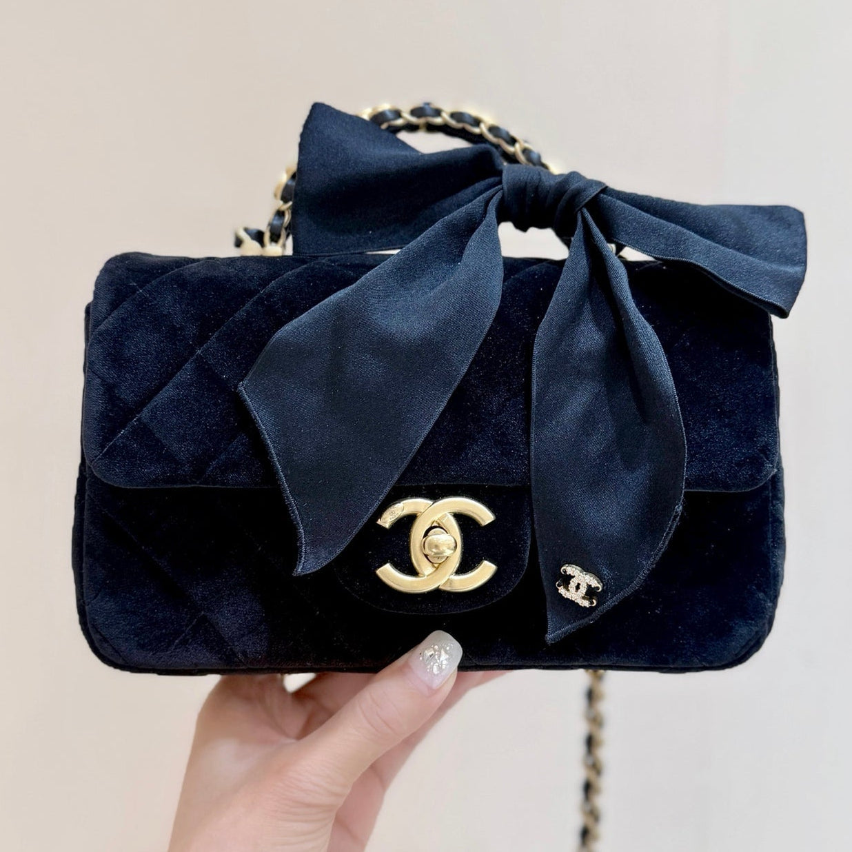 Chanel 2025 Flap Bag With Bow cm Black Velvet 345991