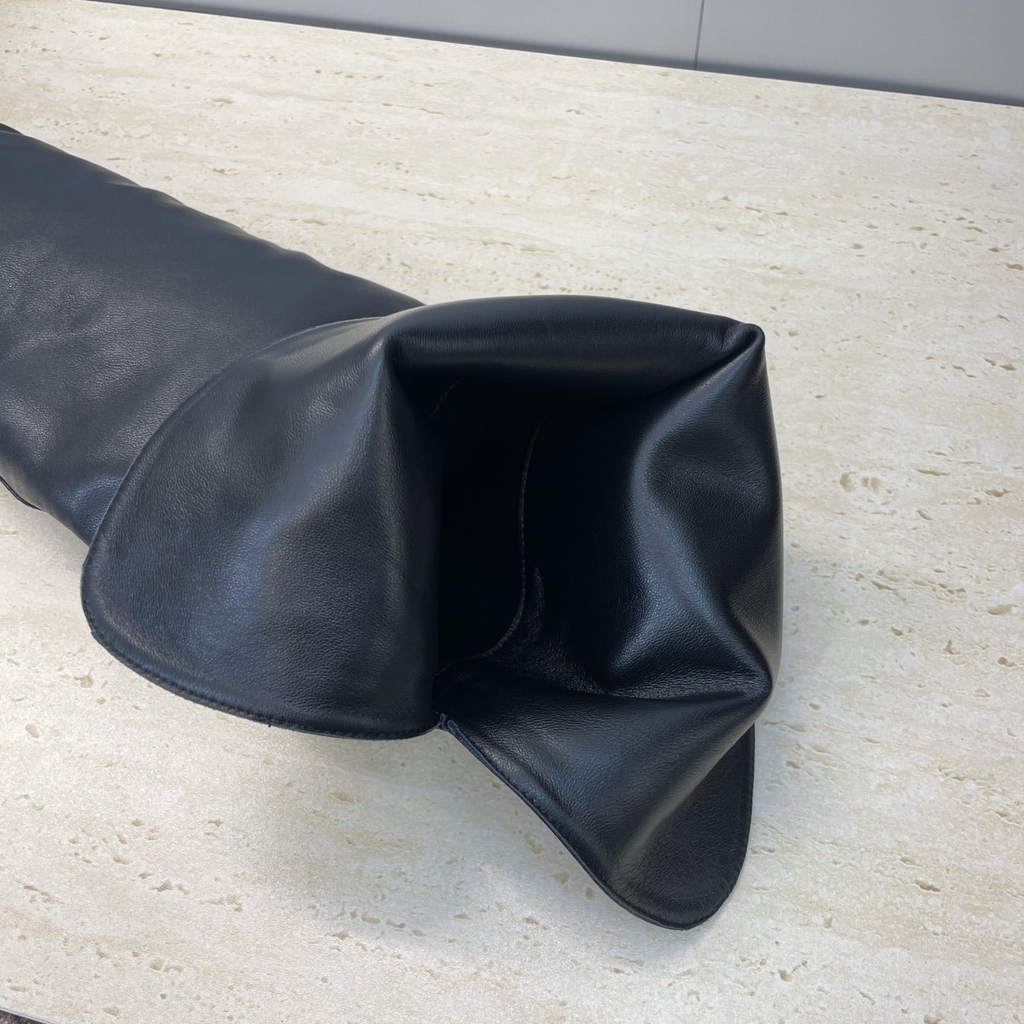 YSL 2025  High-Heeled Pointed-Toe Knee-High Rider Boot Black Calfskin 574018