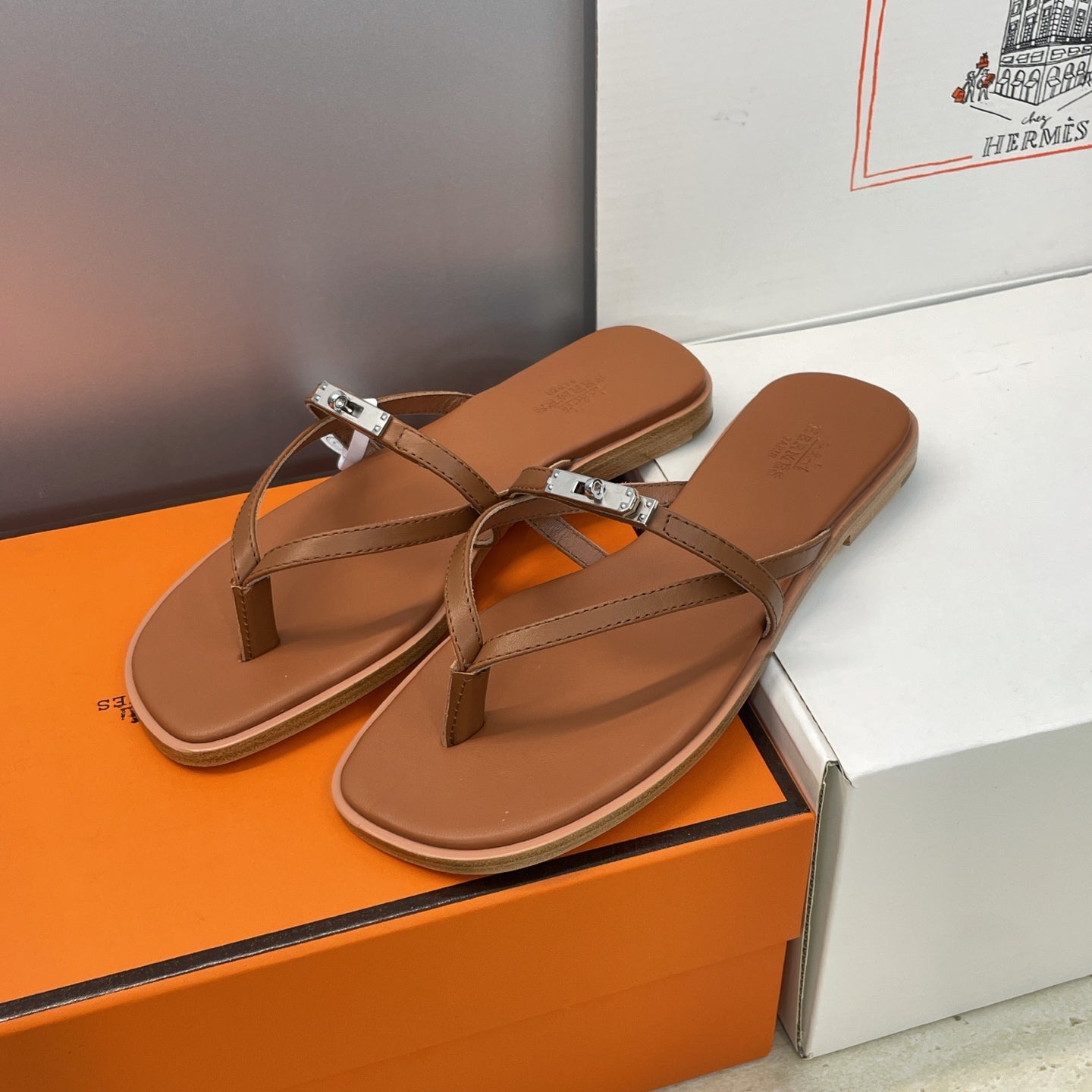 HM 26ss Kelly  Sliver Buckle Slipper Brown Calfskin 607155
