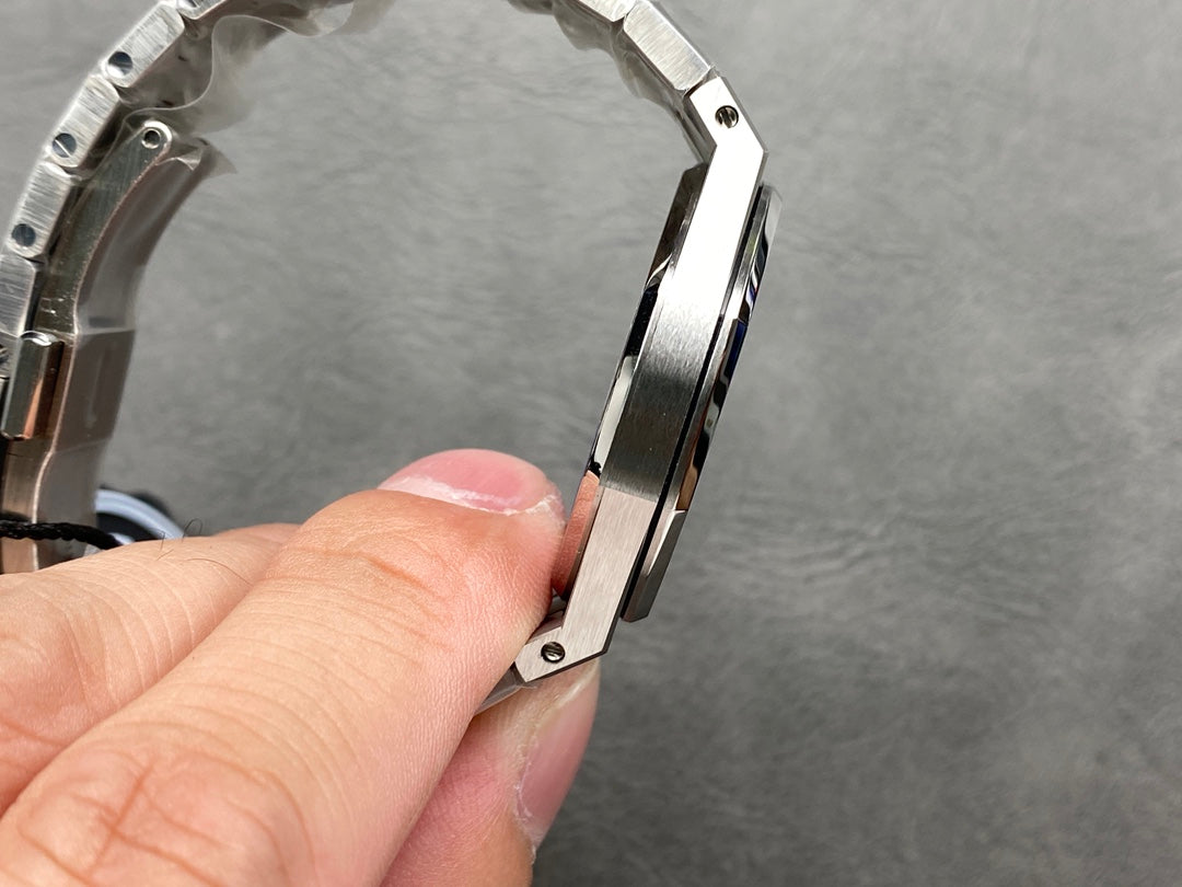 Audemars Piguet Royal Oak Lady 33mm Steel Case Black Dial