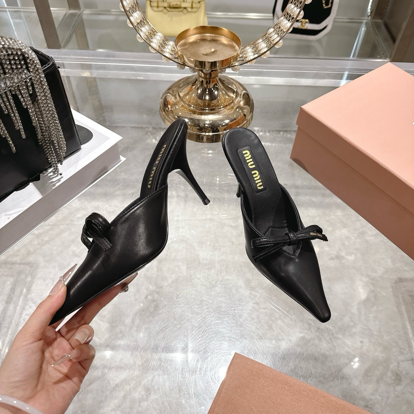 Miu 26 Pointed Toe High Heel Black Sheepskin 592087