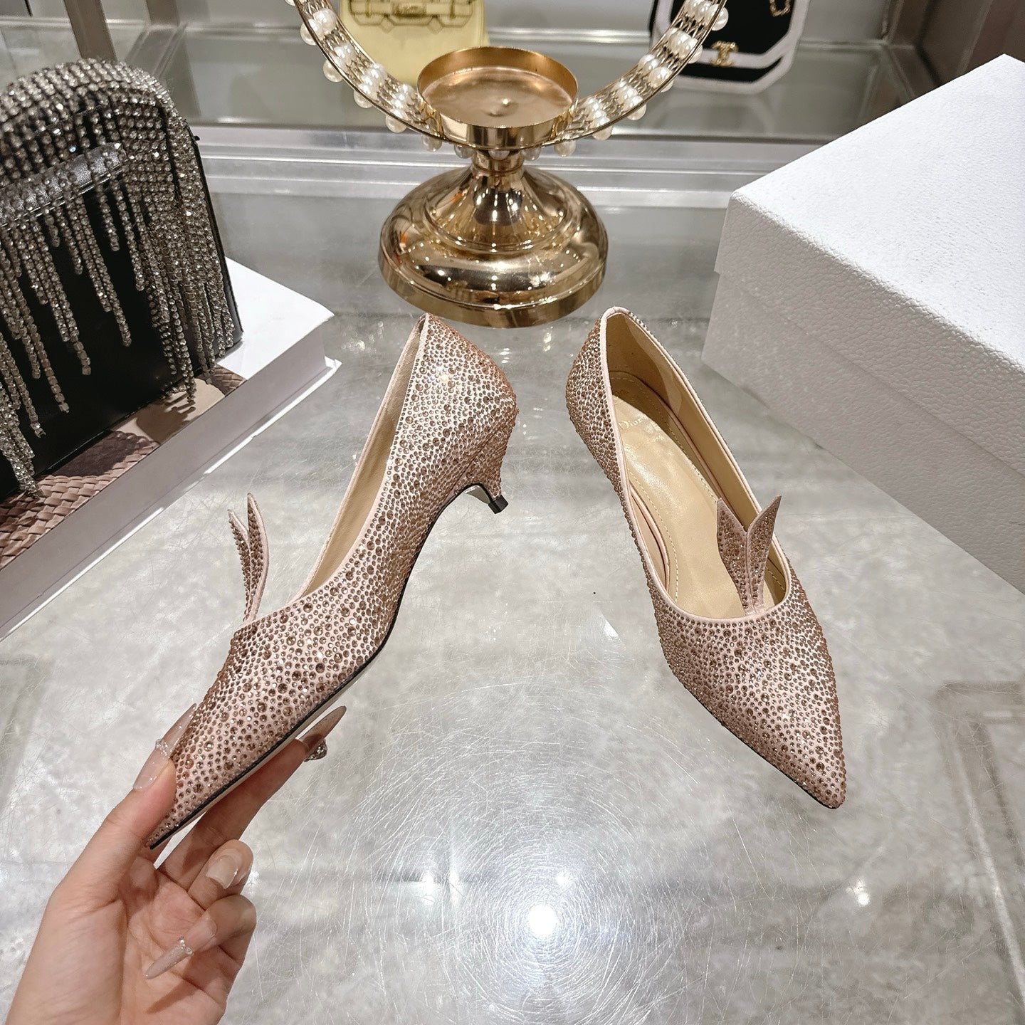 CD 26 Pump 35mm Beige Full Diamond Sheepskin 592201