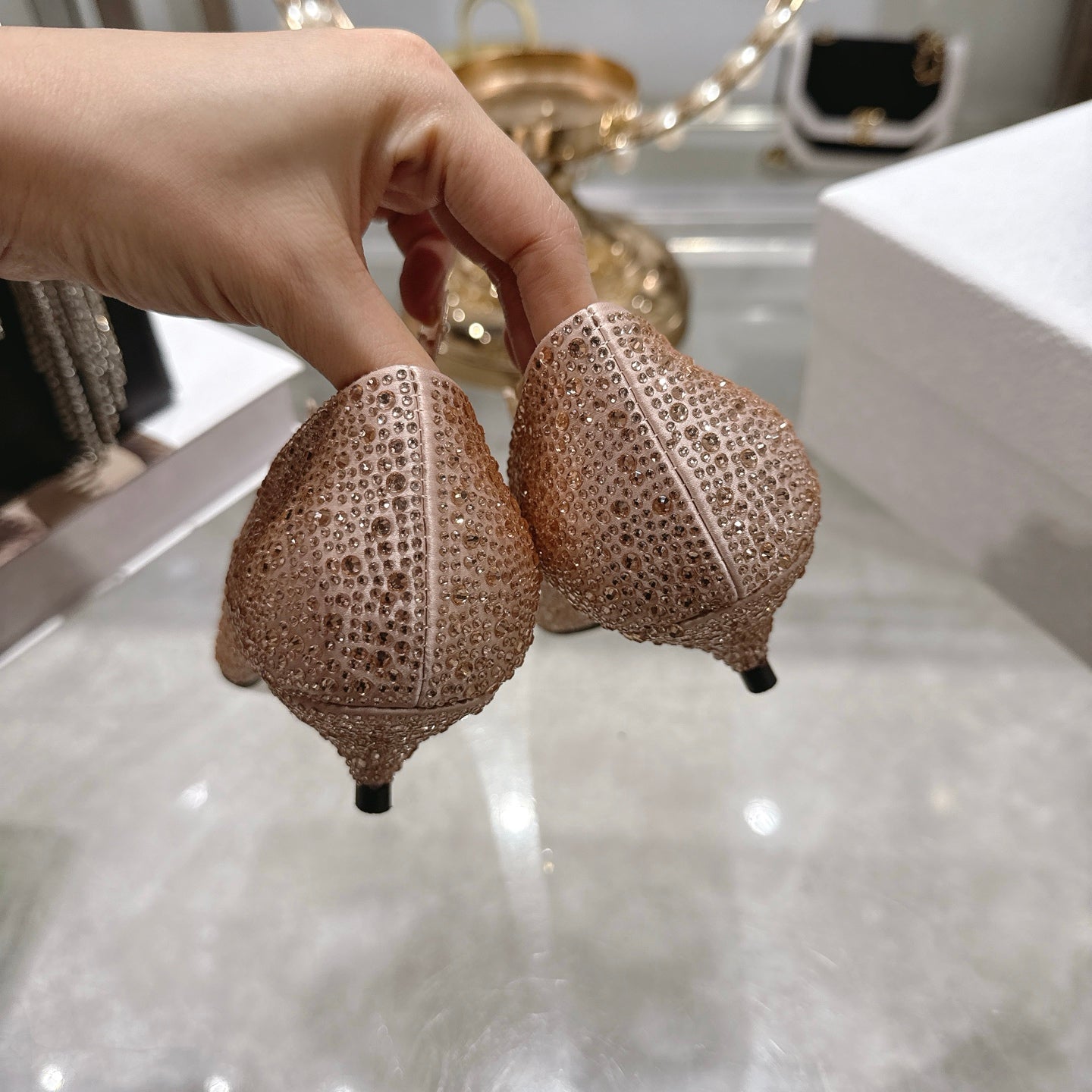 CD 26 Pump 35mm Beige Full Diamond Sheepskin 592201