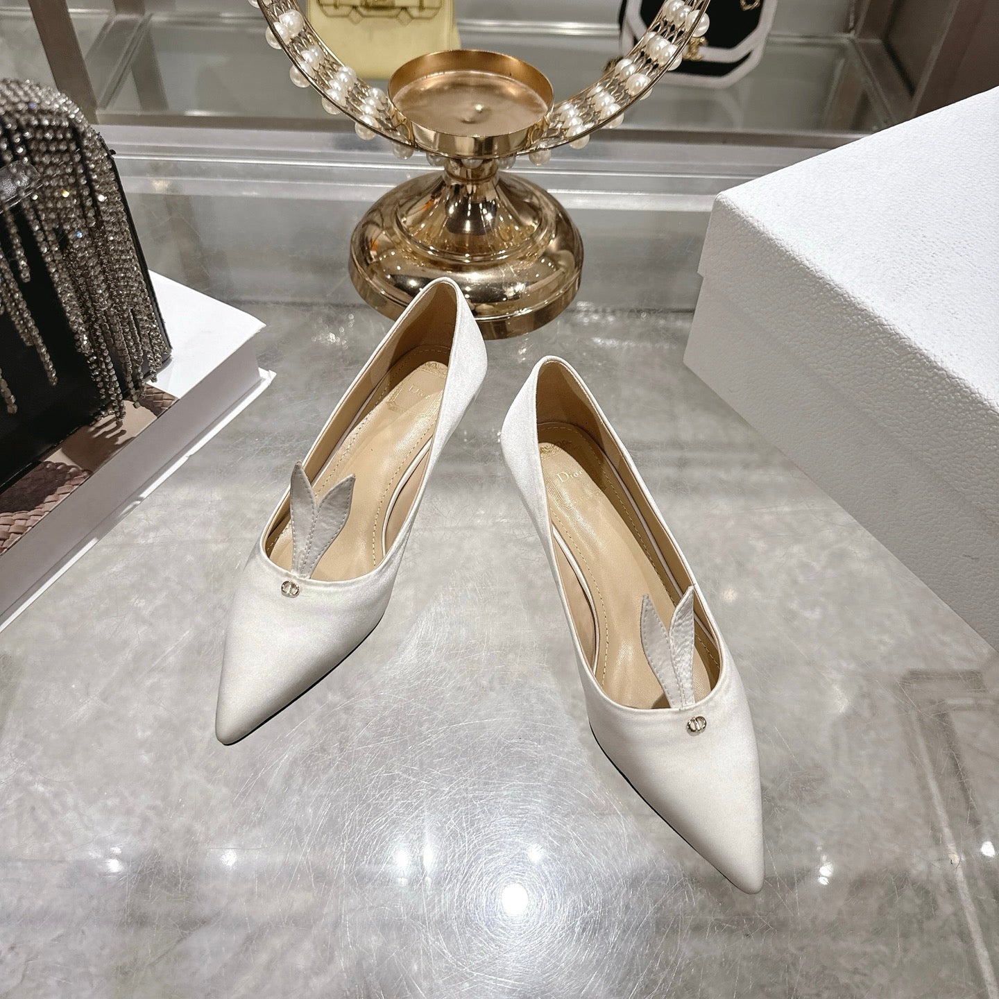 CD 26 Pump 35mm Ivory Silk Satin 592203