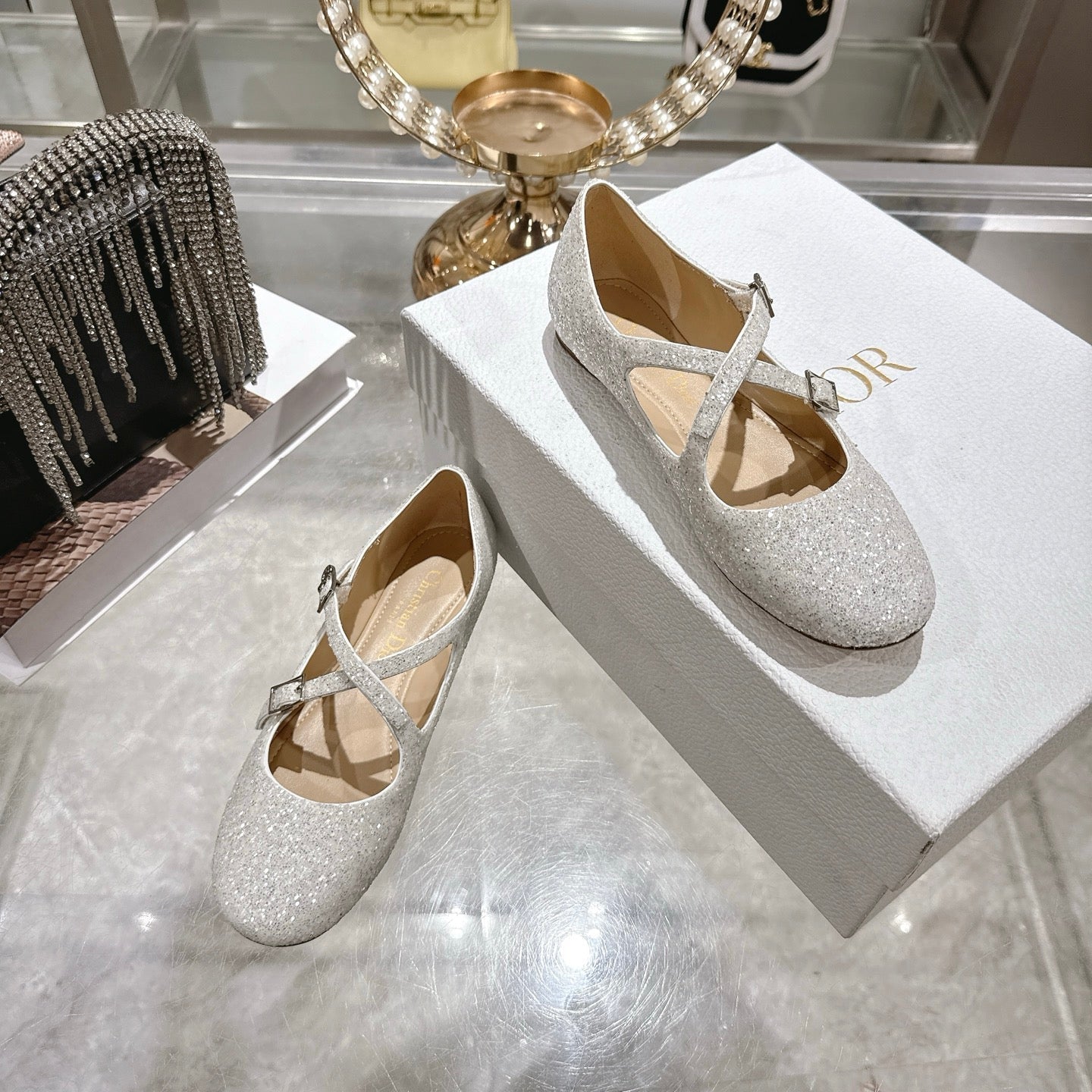 CD 26 Ballet Flats Metallic Silver Leather With Sequins 592214