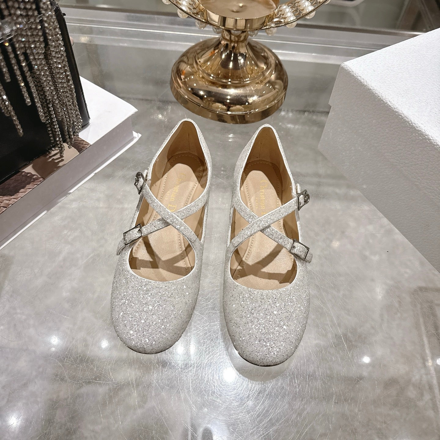 CD 26 Ballet Flats Metallic Silver Leather With Sequins 592214