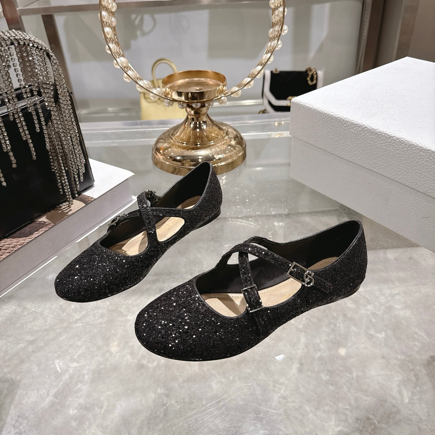 CC 26 Ballet Flats Black Leather With Sequins 592215