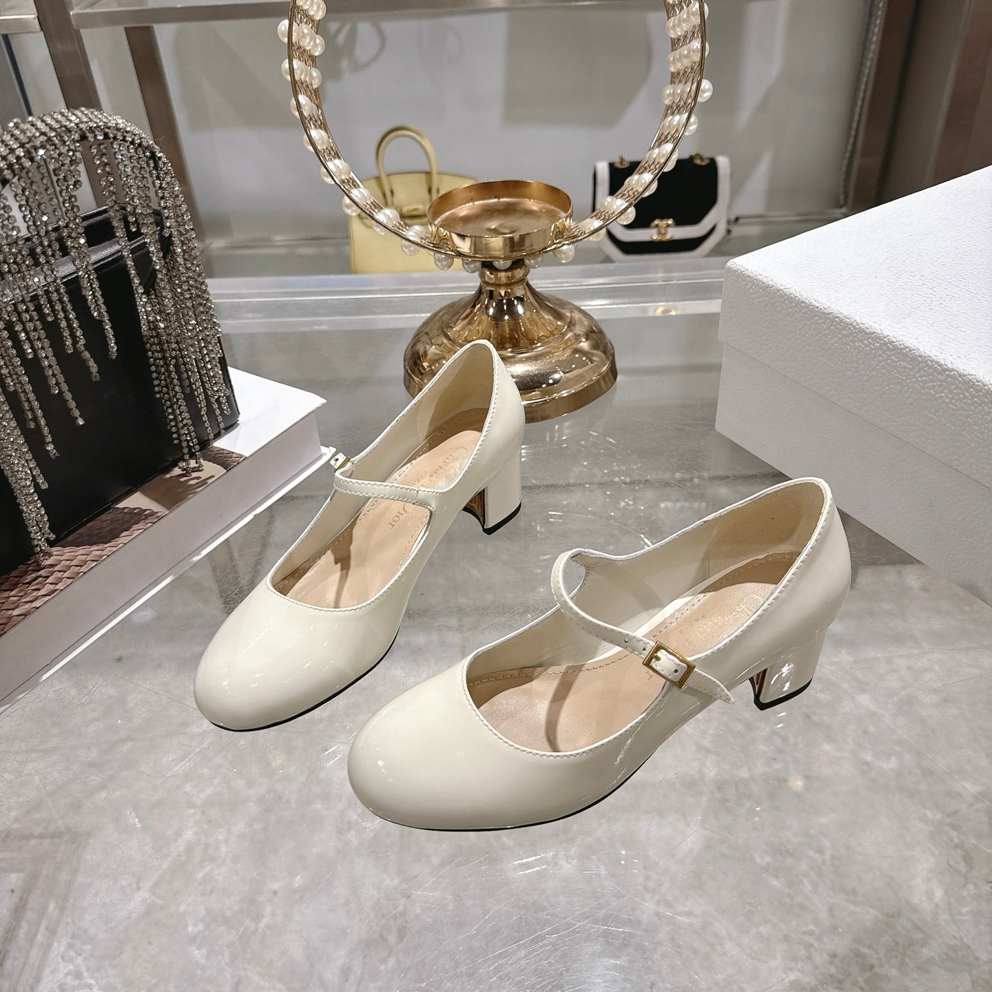 CD 26 Lolita High-Heeled 40 Ivory Patent Leather 592218